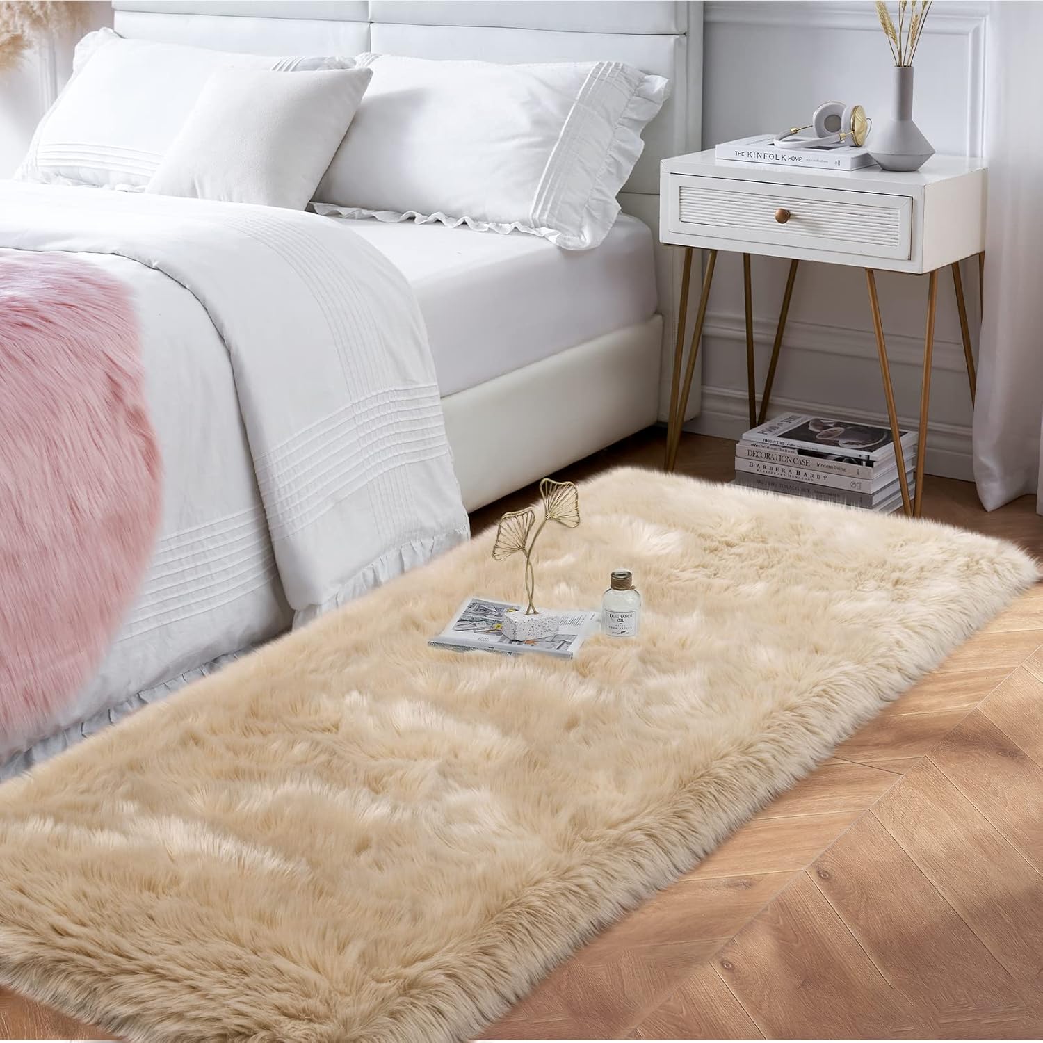 Alfombra beige esponjosa para dormitorio, alfombra de piel sintética de 2 x 6 pies para pasillo, alfombra de pelo suave para sofá, alfombra