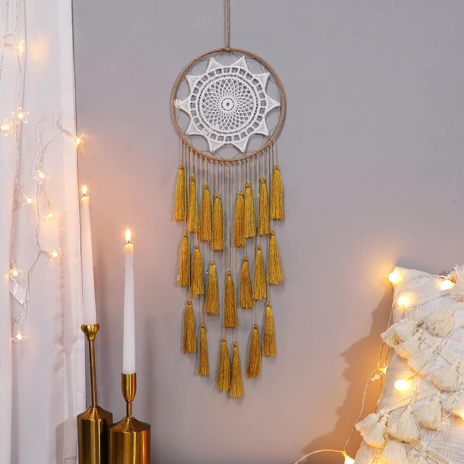 Artilady Atrapa-sueños de macramé para habitación, con borlas, para colgar en la pared, hecho a mano, decoración del hogar, con adorno de plumas,