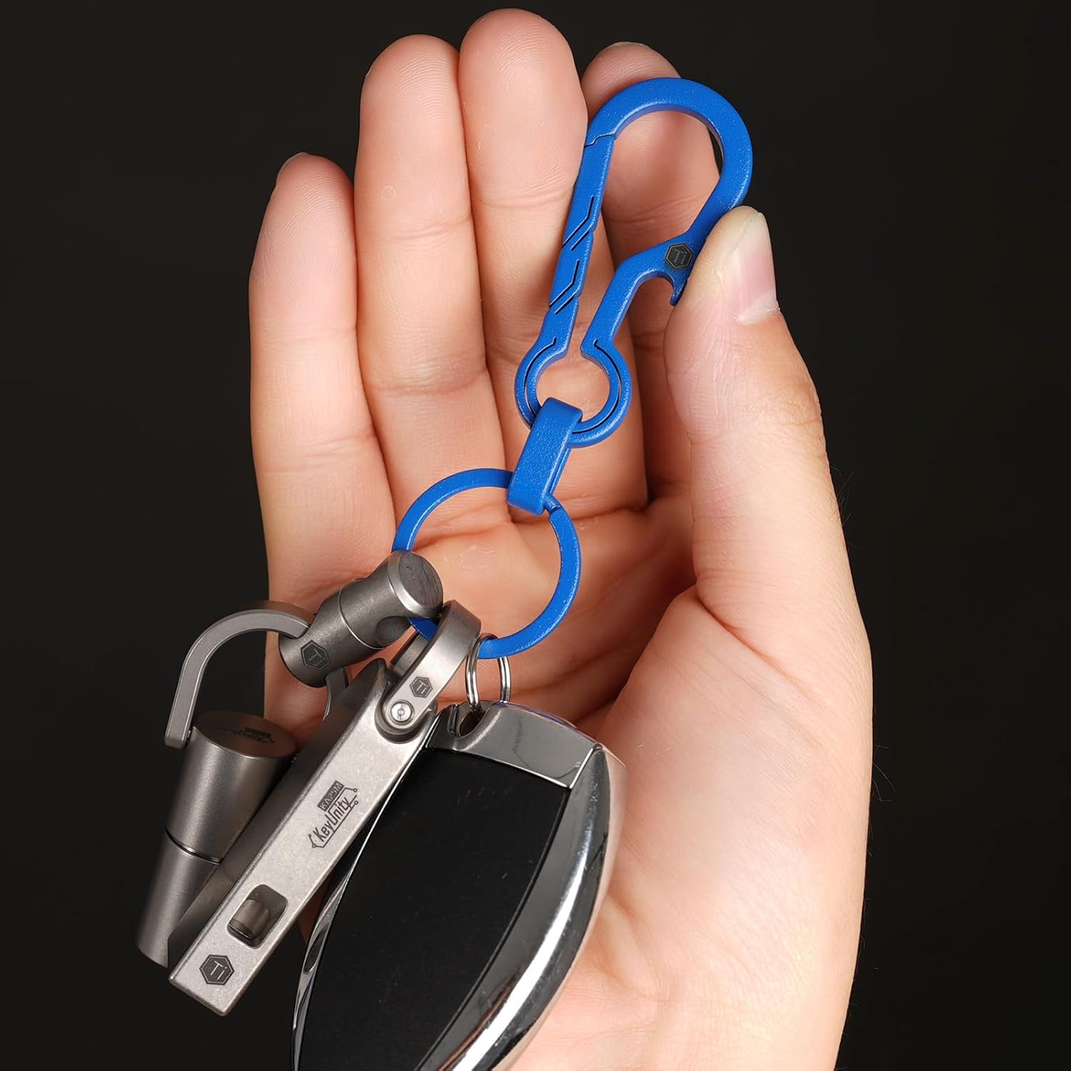 KeyUnity KM01 Titanio EDC Llavero Clip con abrebotellas, Mosquetón de liberación rápida Llavero Soporte para Hombres