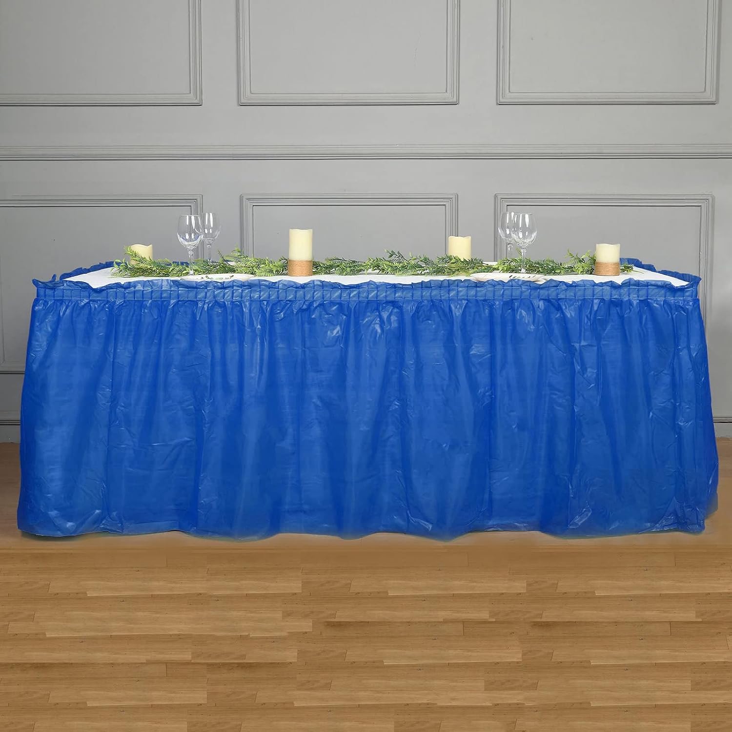 Efavormart – 5 faldas de mesa desechables de plástico con volantes, color azul rey de 14 pies, impermeables, a prueba de derrames, para exteriores e