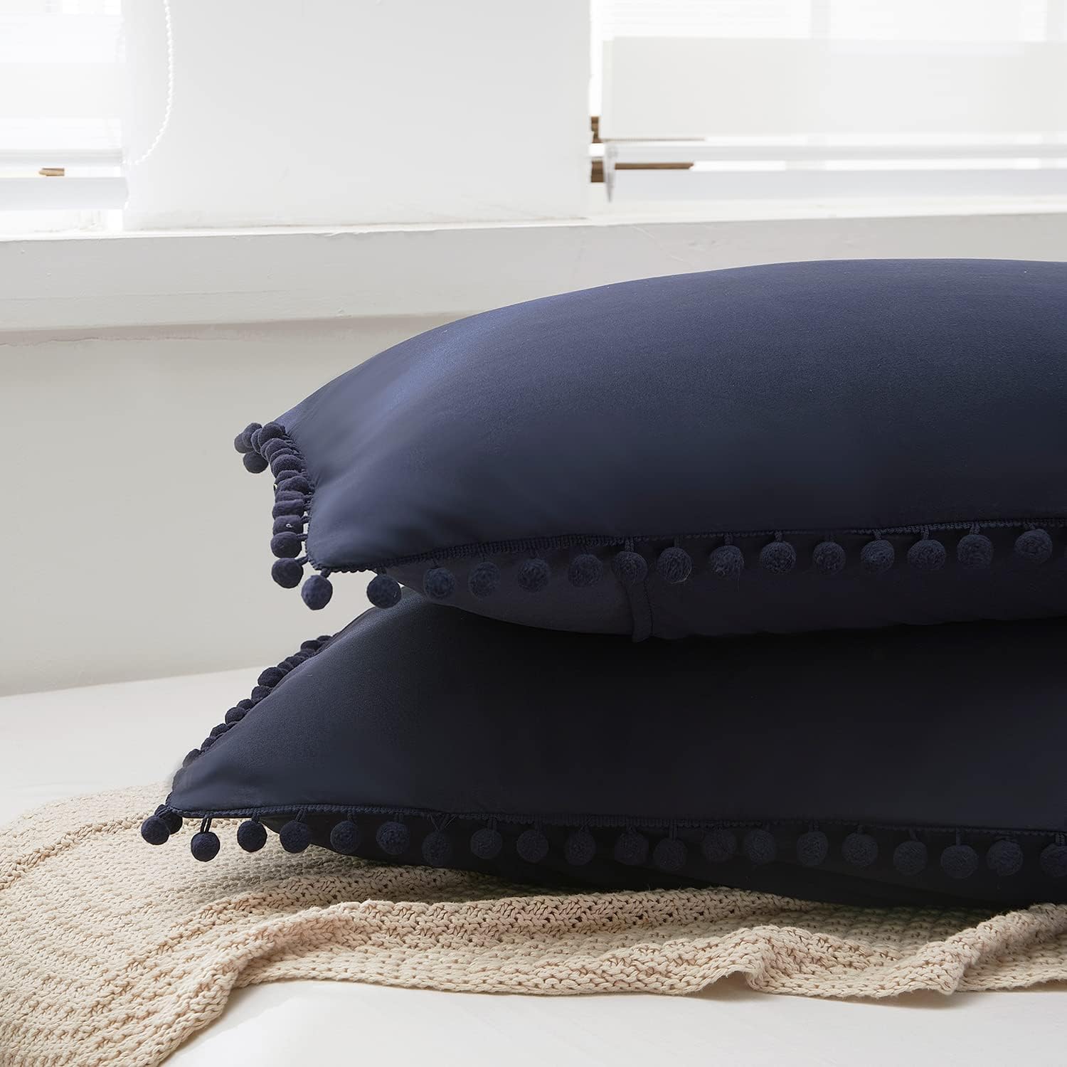 Juego de 2 fundas de almohada suaves de microfibra con borlas, bonitas fundas de almohada transpirables con diseño de sobre, 20 x 30 pulgadas