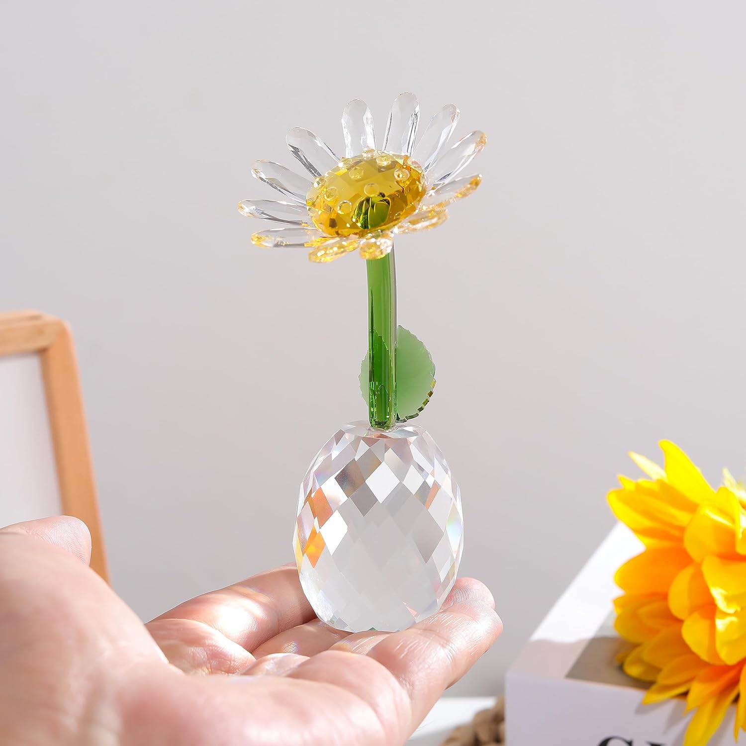 Qianwei Figura decorativa de flores de cristal de margaritas con jarrón  Ramo de flores de cristal, figuras coleccionables, decoración de cristal
