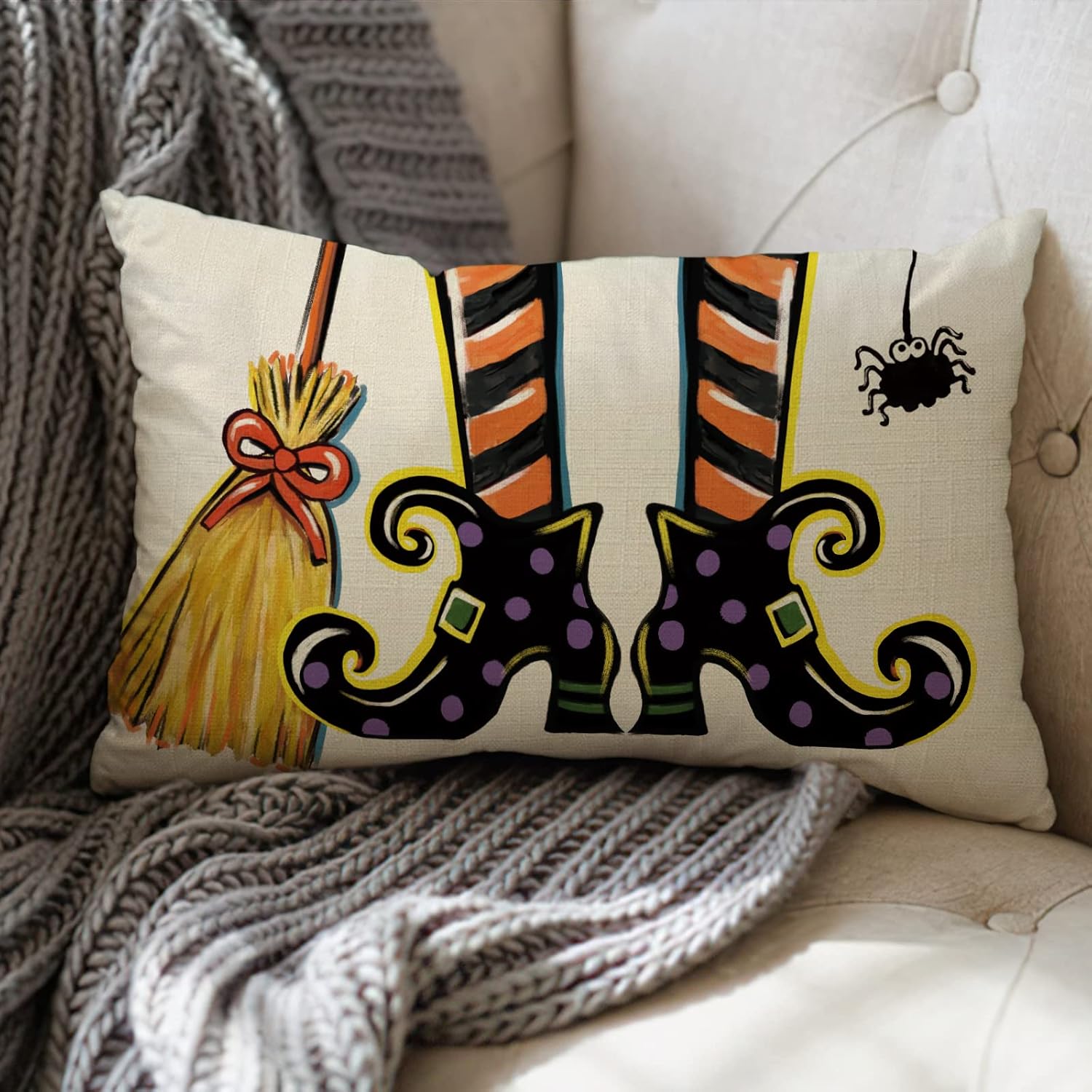 Funda de almohada decorativa lumbar con zapatos de bruja de Halloween de 12 x 20 pulgadas, escoba rectangular araña para decoración del hogar al