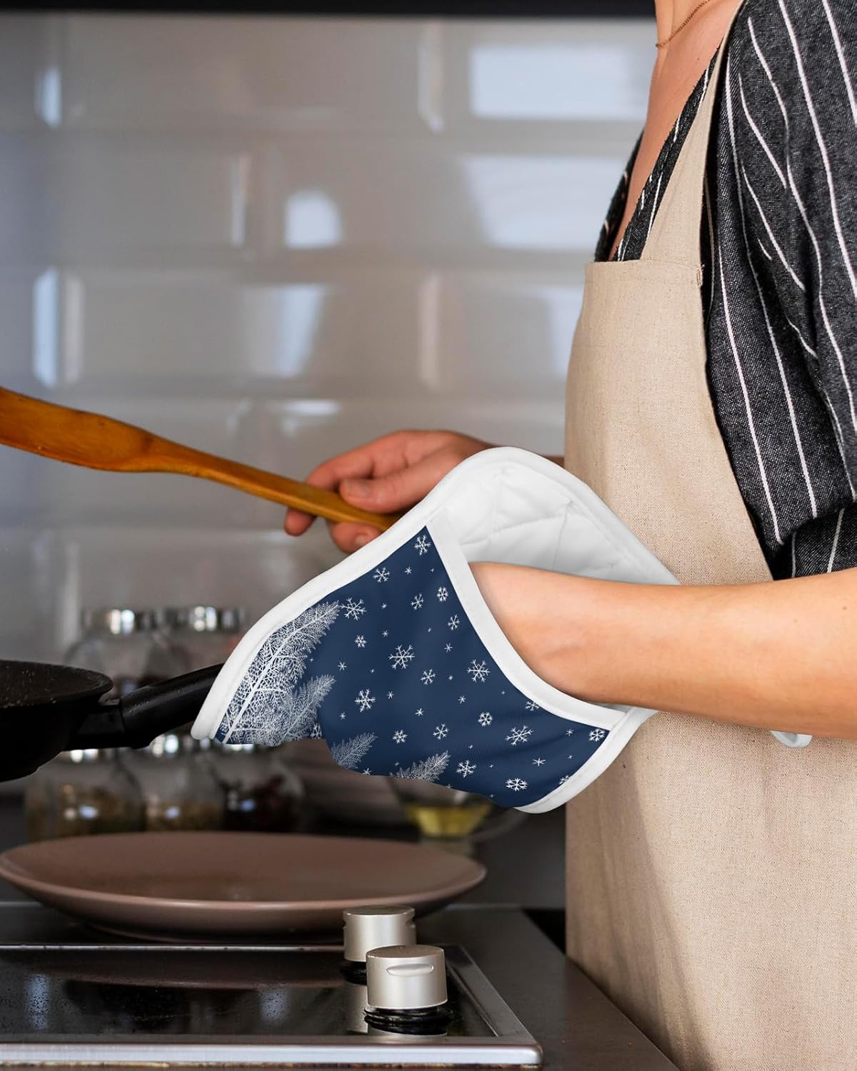 Juego de 5 soportes para ollas de Navidad para cocina, antideslizantes y aislantes de calor, juego de agarraderas de tela de toalla con bolsillo,