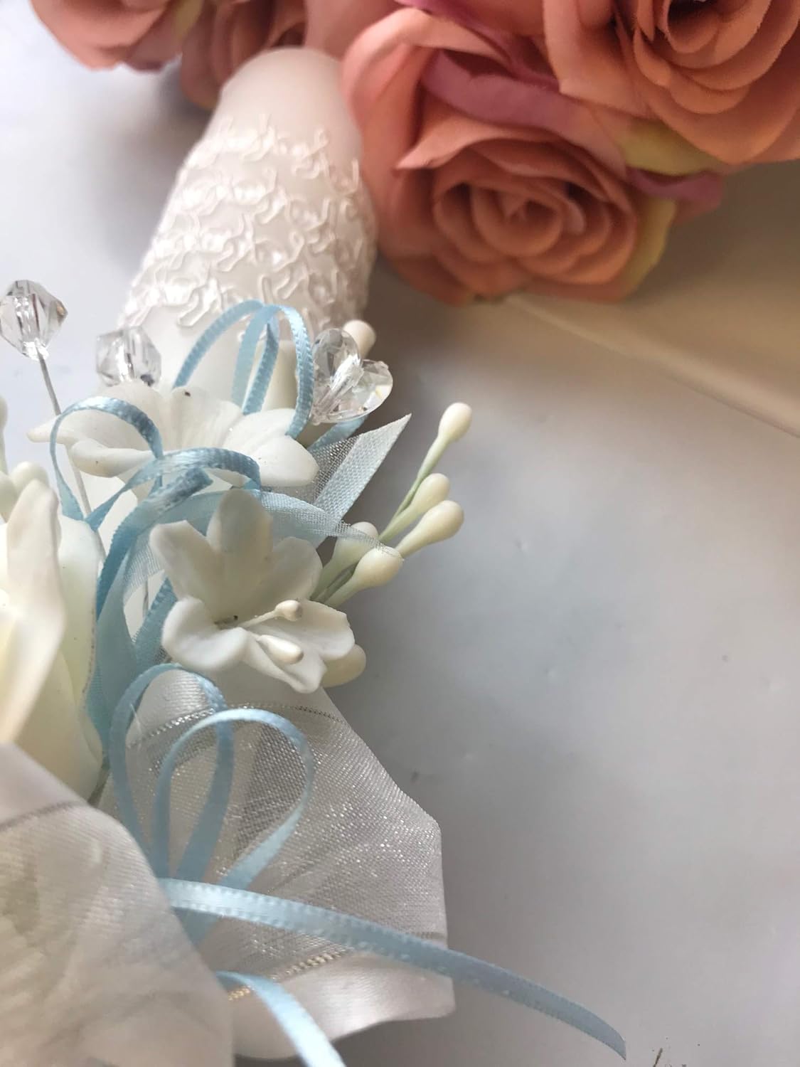 OOKi – Vela de bautismo, flores, cristales, cruz de encaje y cinta, bautizo, día de bendición, vela de comunión, vela de ceremonia de bautizo (azul)