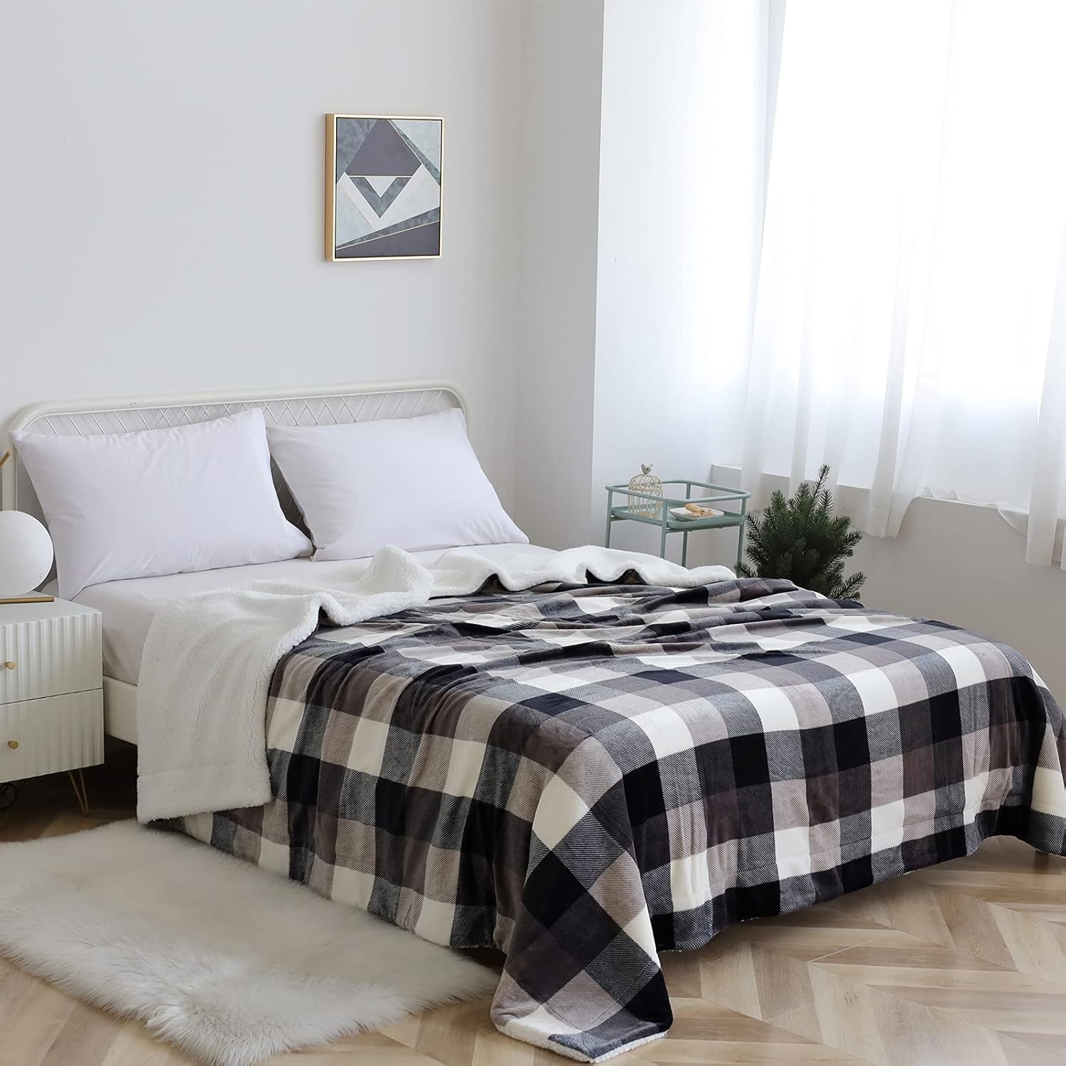 SOCHOW Manta de forro polar, de lana cuadriculada, doble cara, supersuave y lujosa manta de cama de 60 x 80 pulgadas, color negroblanco