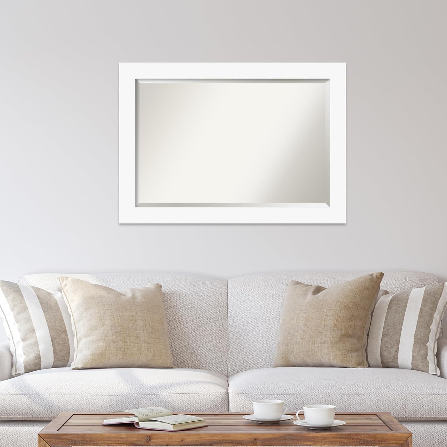 Amanti Art Espejo de baño de madera, espejo de pared blanco básico para usar como espejo de tocador de baño sobre el fregadero (29.5 x 41.5