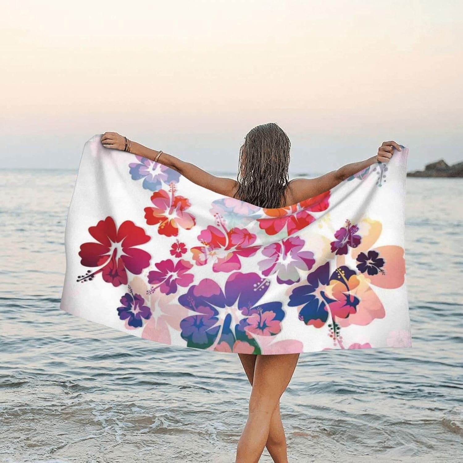 ZERAOKE Toalla de playa de microfibra con estampado de flores hawaianas para adultos, 31.5 x 63 pulgadas, toallas de playa de viaje de gran tamaño