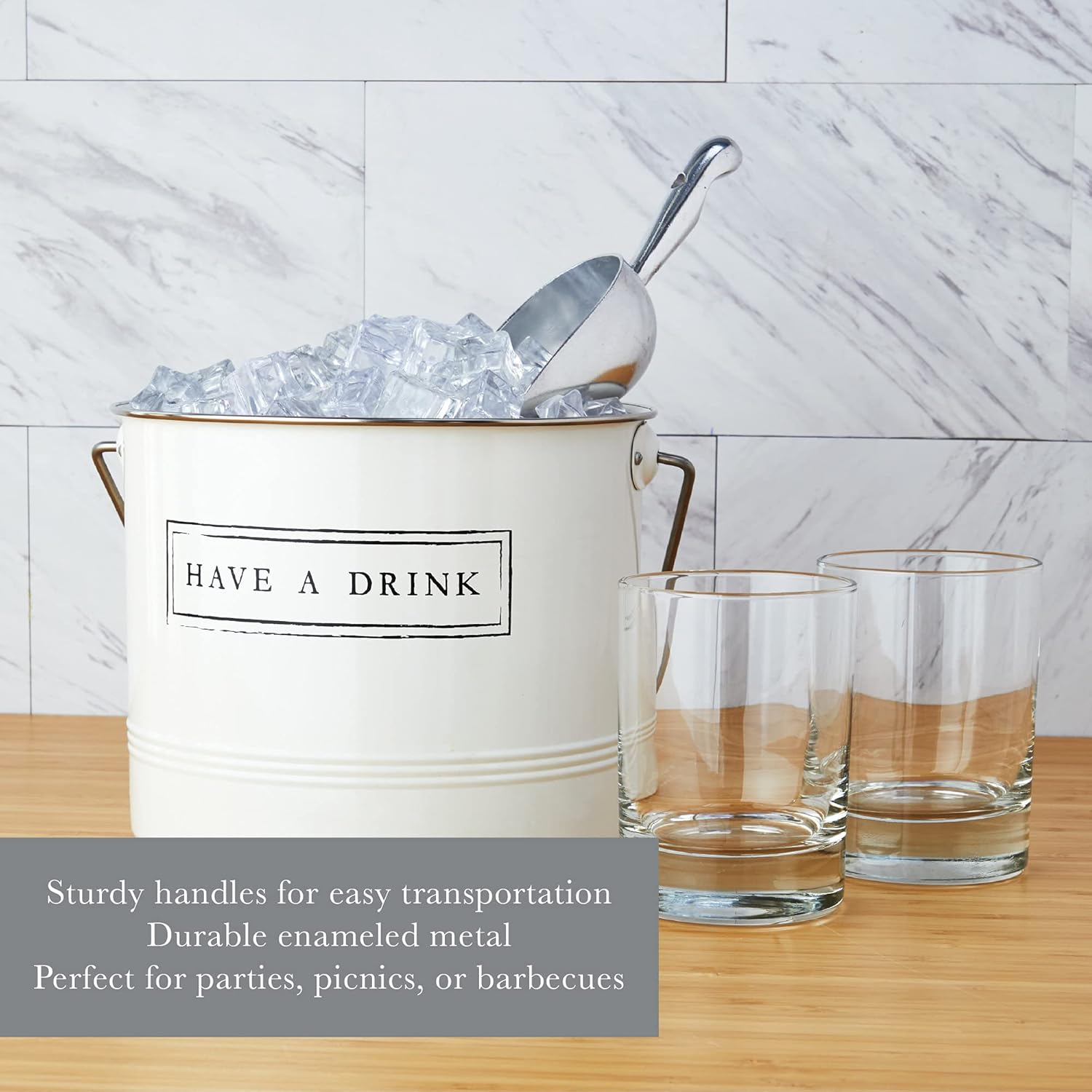 Twine Have A Drink – Cubo de hielo y cuchara de metal esmaltado blanco para fiestas, botella de vino y botella de cerveza en 1 galón