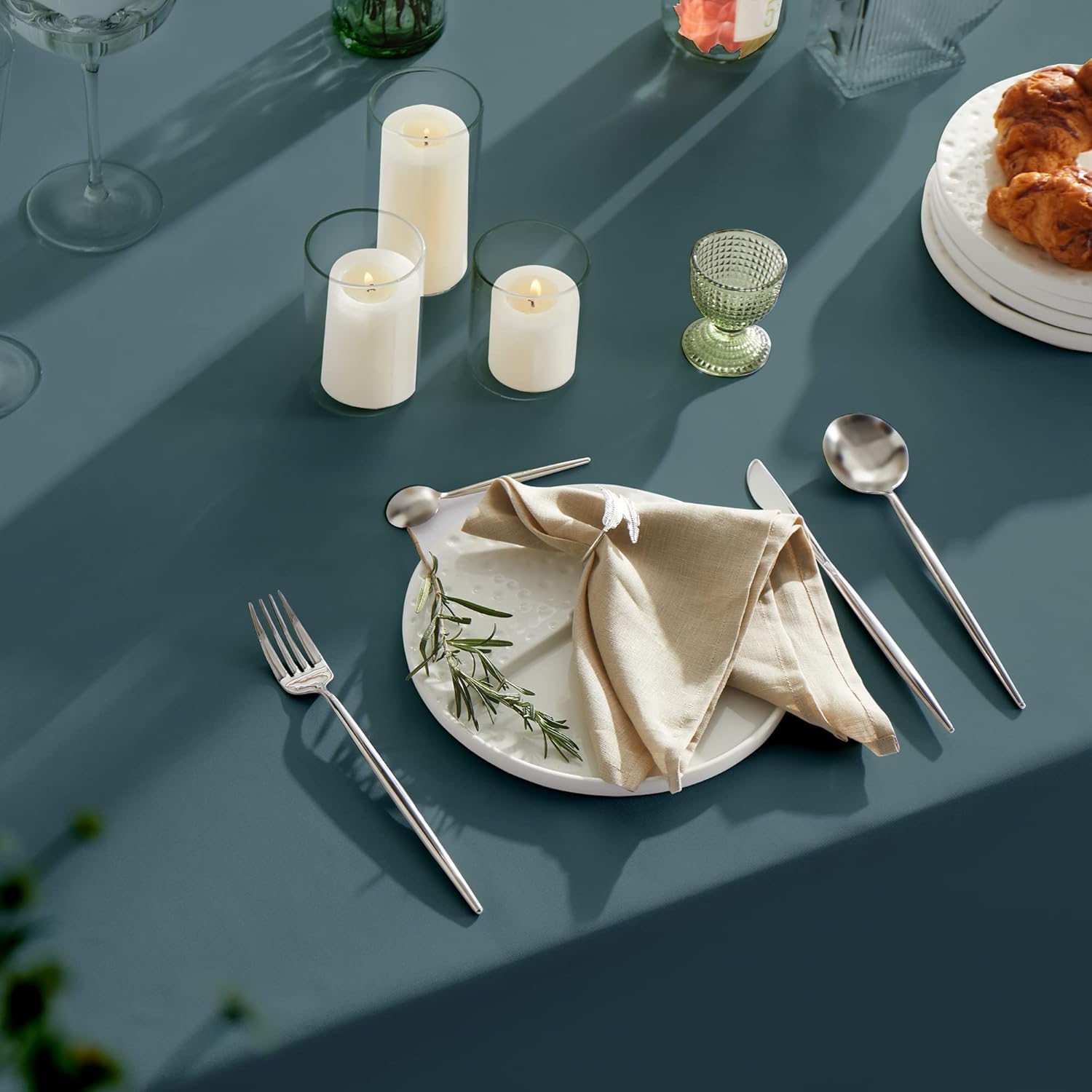 MYSKY HOME Mantel rectangular de poliéster lavable de 70 x 108 pulgadas, para mesa de bufé, fiestas, cenas de vacaciones, bodas