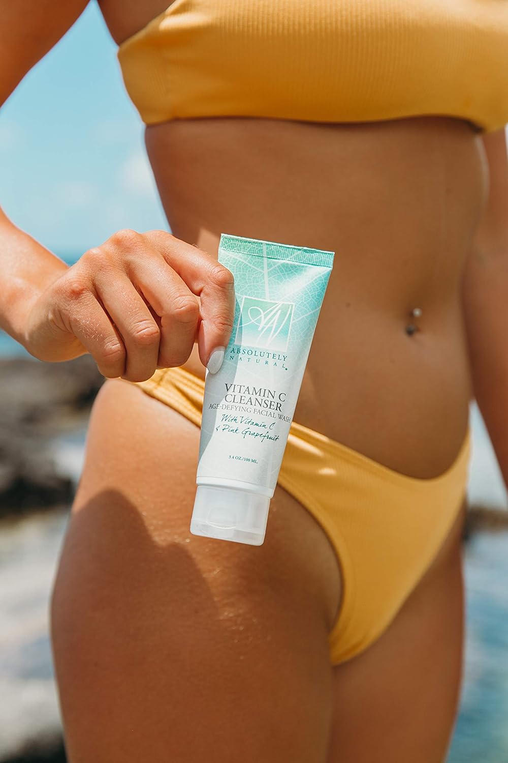 Limpiador de vitamina C, lavado facial antienvejecimiento y limpieza facial exfoliante reduce arrugas, manchas oscuras, manchas y brotes para una