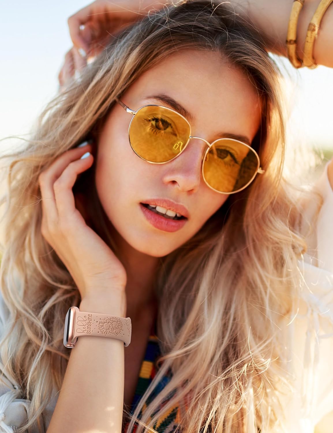 Minyee Paquete de 2 correas con grabado floral compatibles con correas de Apple Watch de 1.614 in, 1.575 in, 1.496 in, 1.732 in, 1.772 in, 1.654 in,
