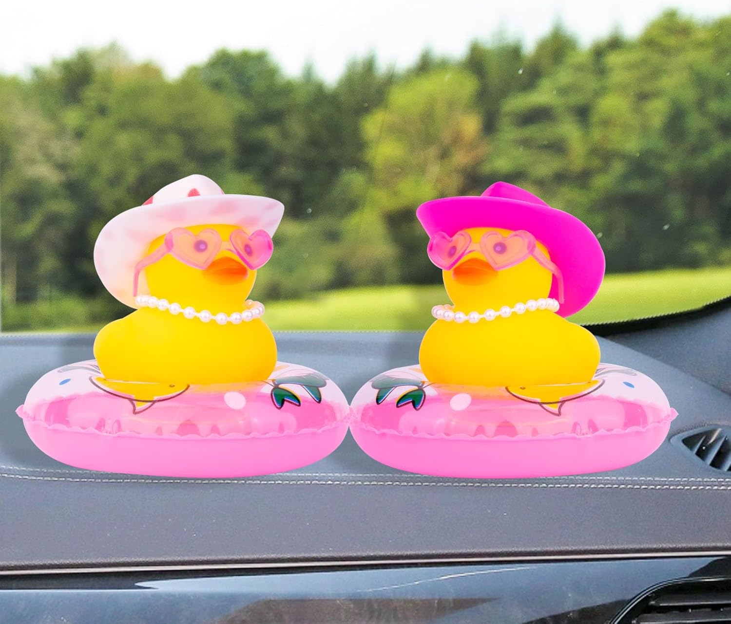 Adornos de pato amarillo para automóvil, decoración de tablero de automóvil con gafas de amor, mini anillo de natación, sombrero de sol, collar para