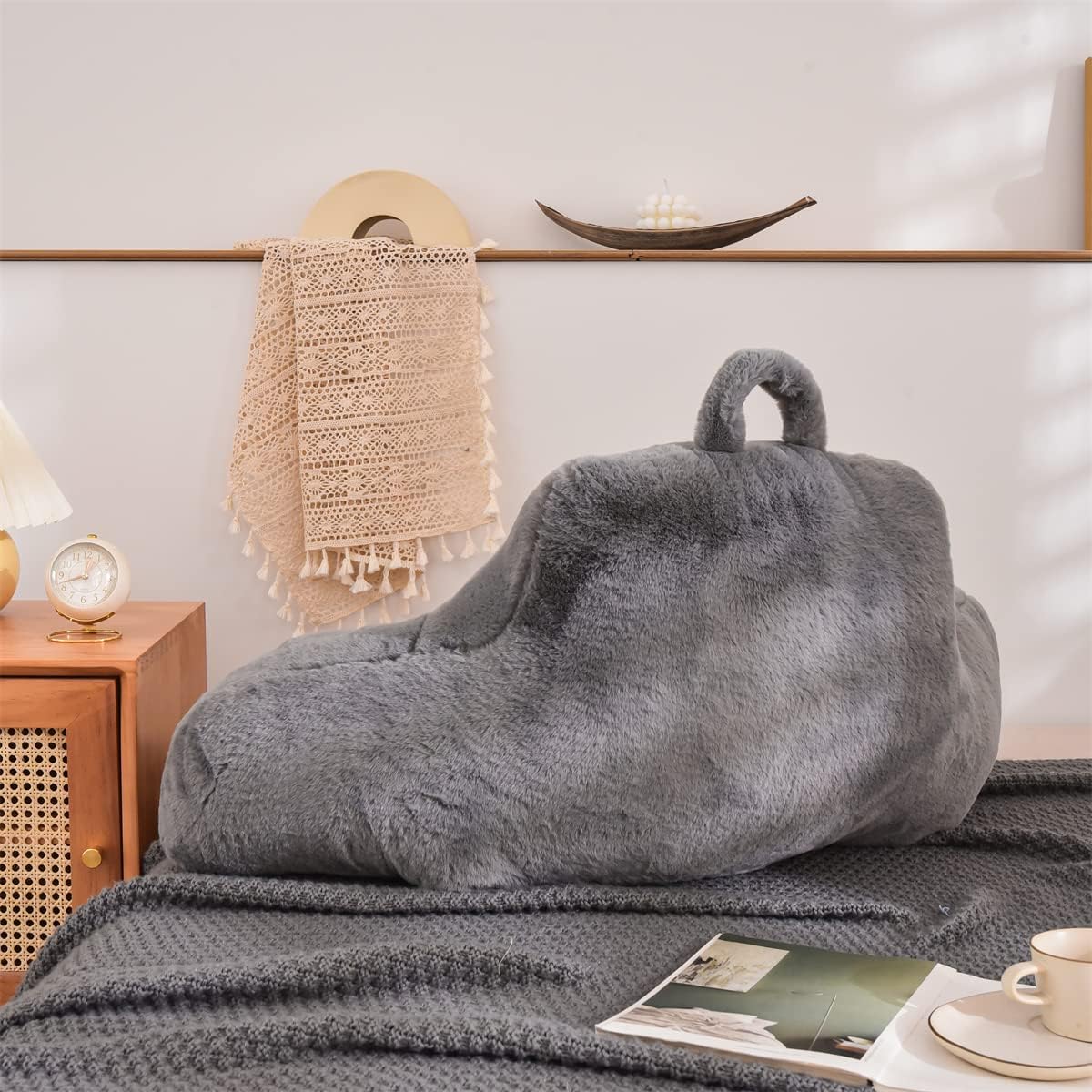 Holawakaka Almohada grande de piel sintética con brazos, almohadas de lectura de piel de conejo perfectas para adultos, adolescentes, niños, brazos,