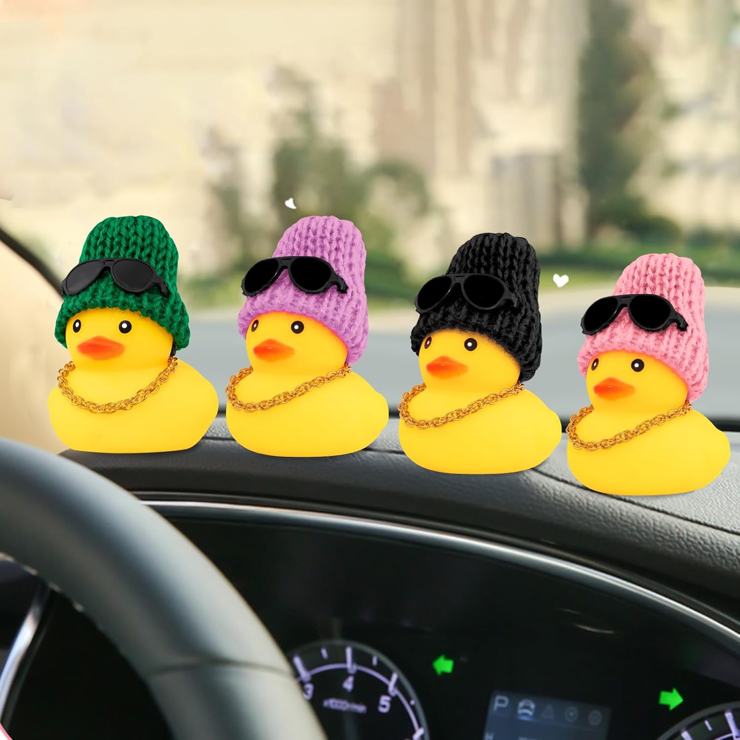 wonuu Adornos de pato de goma para automóvil, decoración de tablero de automóvil de pato amarillo con casco de hélice para decoración navideña y
