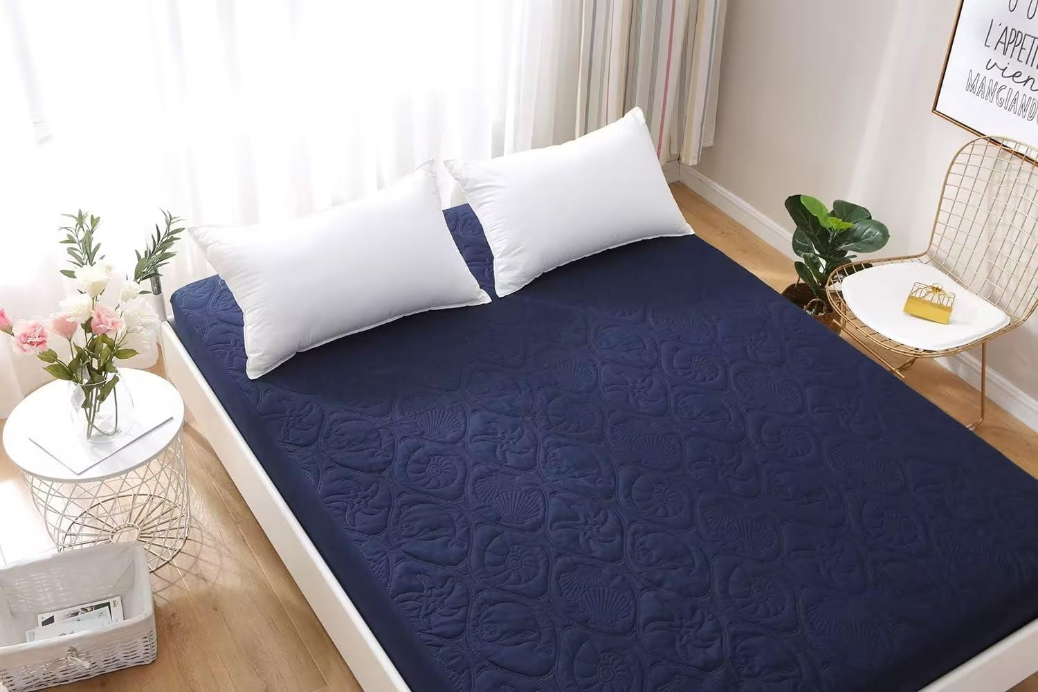 DuShow Protector de colchón impermeable tamaño King, color azul marino, acolchado, funda de colchón estilo sábana bajera ajustable de 18 pulgadas de