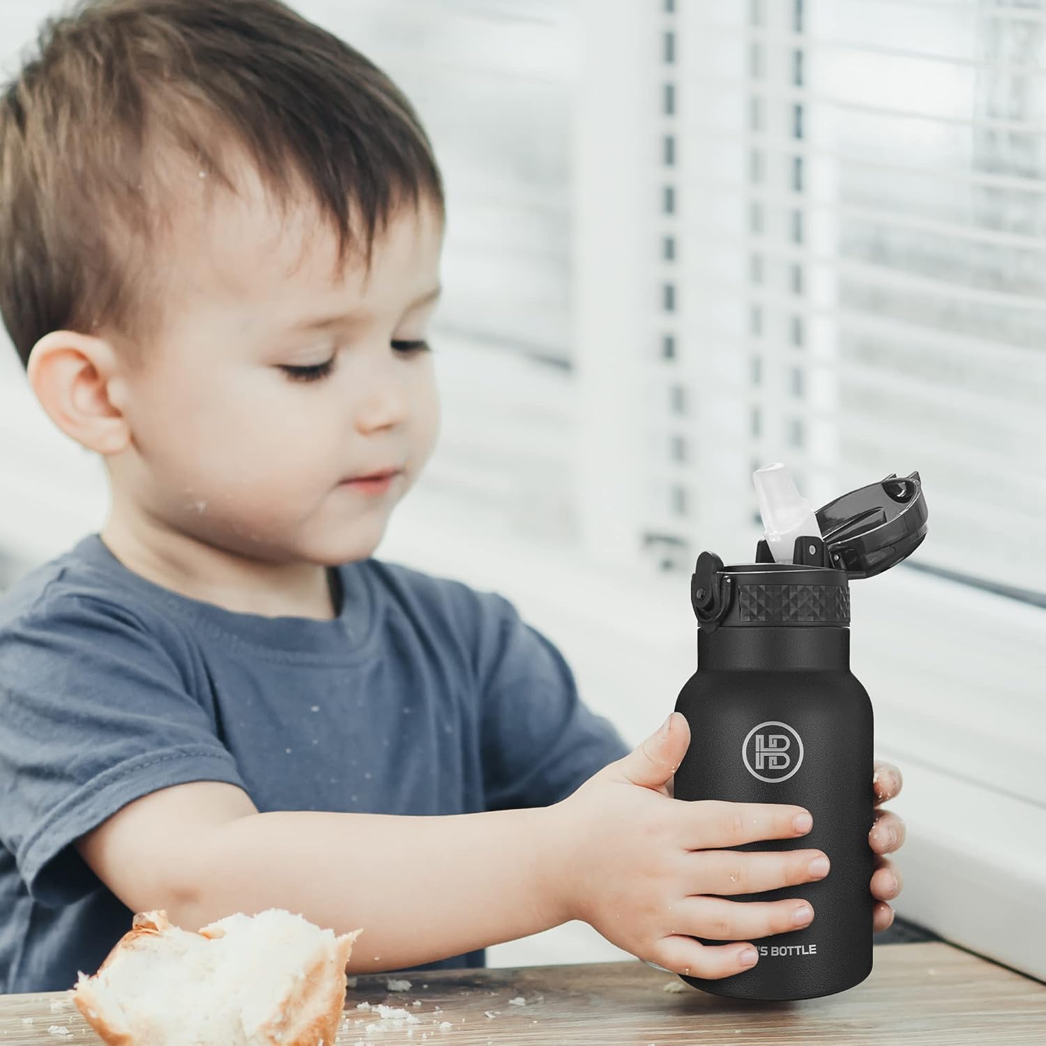 Han’s Bottle Botella de agua para niños con tapa con pajilla, vaso reutilizable de acero inoxidable aislado para niños pequeños, niñas, niños, taza