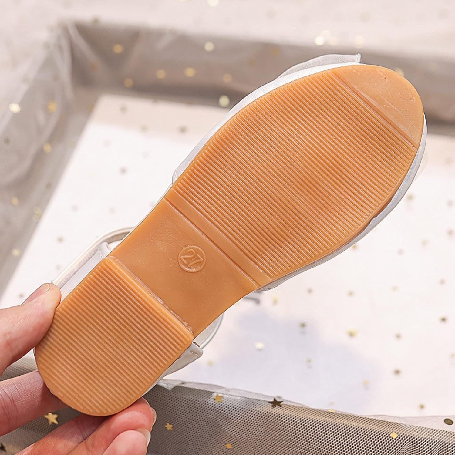 Sandalias de verano para niños y niñas, parte inferior plana, ligeras, transpirables, con cinta de lentejuelas, lazo de gancho y lazo para niños
