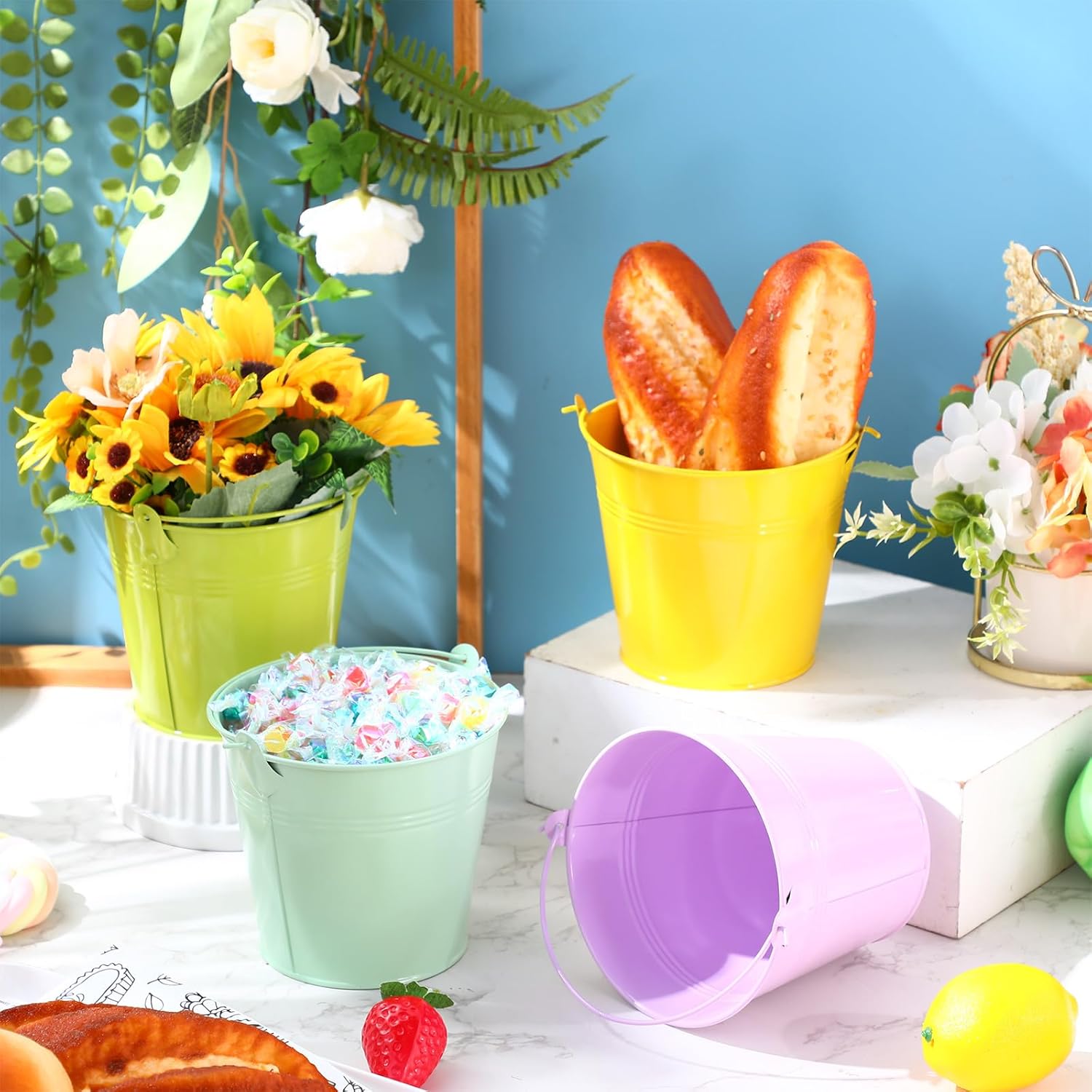 Paquete de 24 cubos de metal de colores con asa, cubos pequeños galvanizados de metal para niños, manualidades, recuerdos de fiesta, centros de