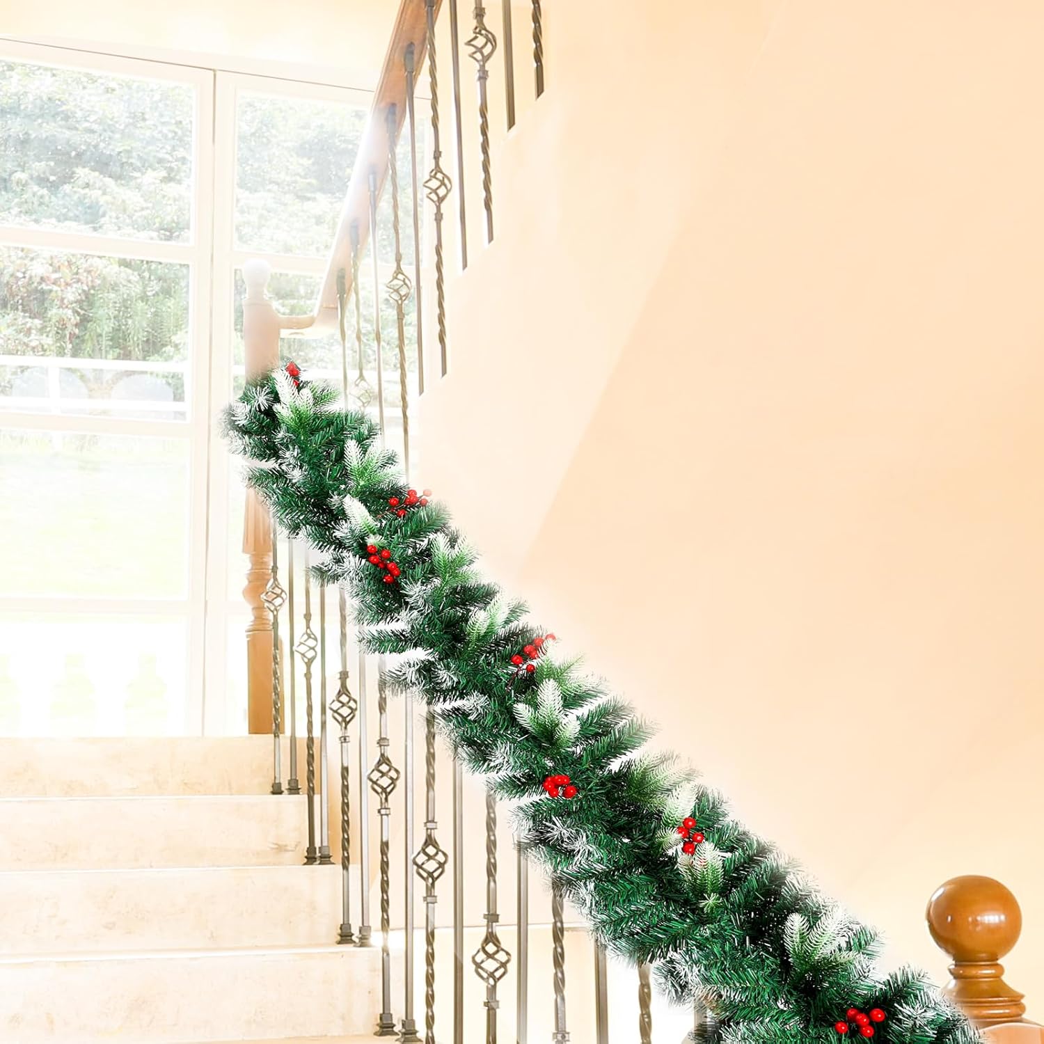Joyhalo Guirnalda de Navidad de 9 pies con luces que funciona con pilas, guirnalda de Navidad preiluminada al aire libre para manto, guirnalda de