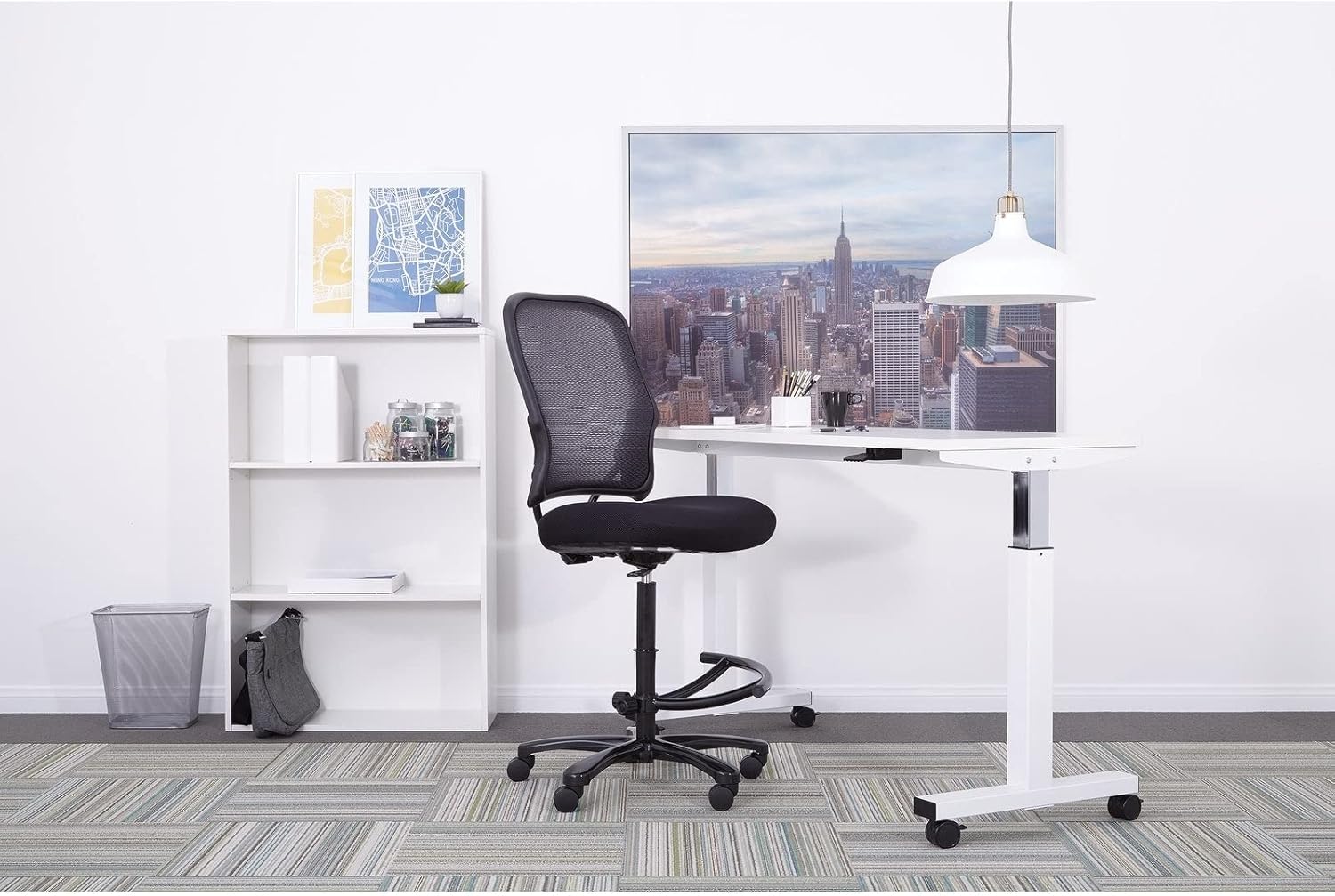 SPACE Seating Respaldo AirGrid de doble capa grande y alto con asiento de malla, reposapiés ajustable y base con acabado plomizo, negro