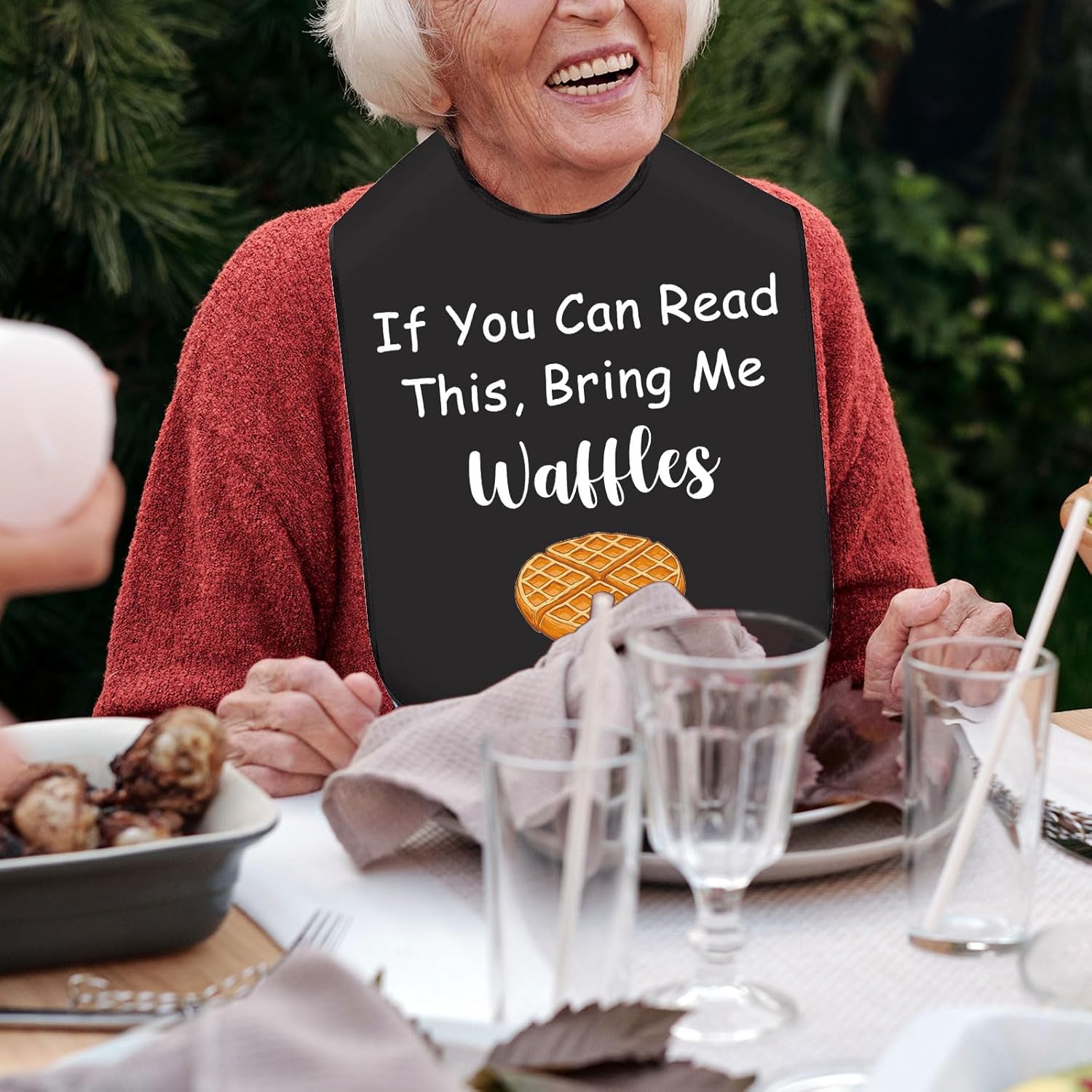 HOLLP Baberos reutilizables para adultos con atrapa migas, para amantes de los gofres, regalo para ancianos