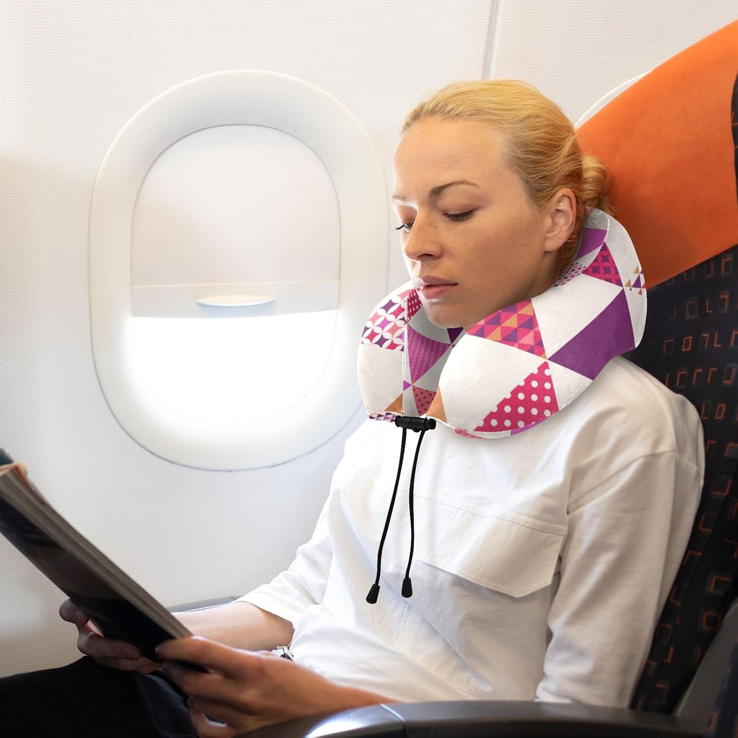 Joisal Almohadas portátiles del viaje del patrón geométrico del triángulo, almohadas en forma de U para el avión, almohada del cuello de los niños