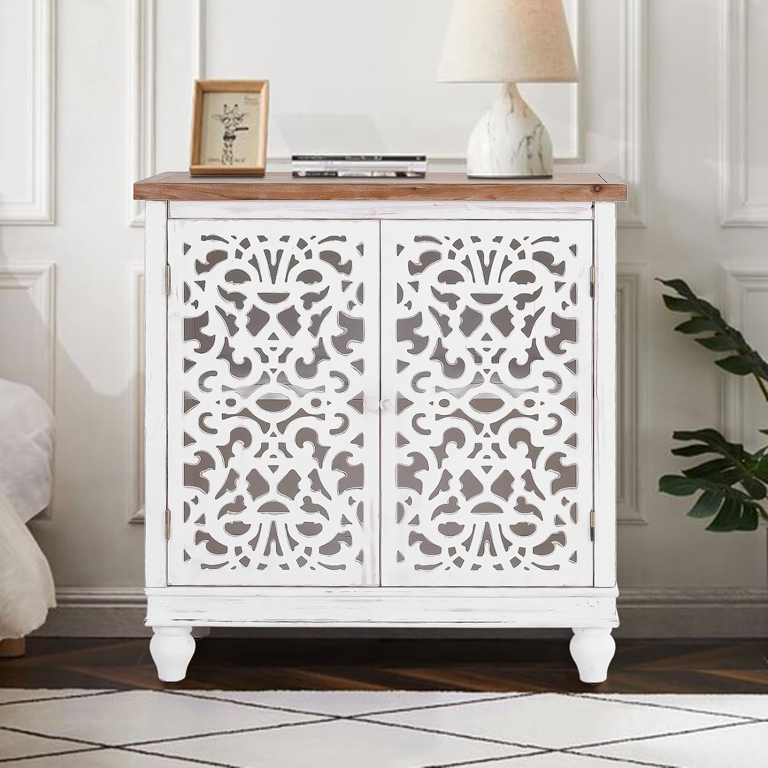 PHI VILLA Gabinete de acento blanco  Aparador de buffet pequeño con puertas Credenza Farmhouse Gabinete de almacenamiento