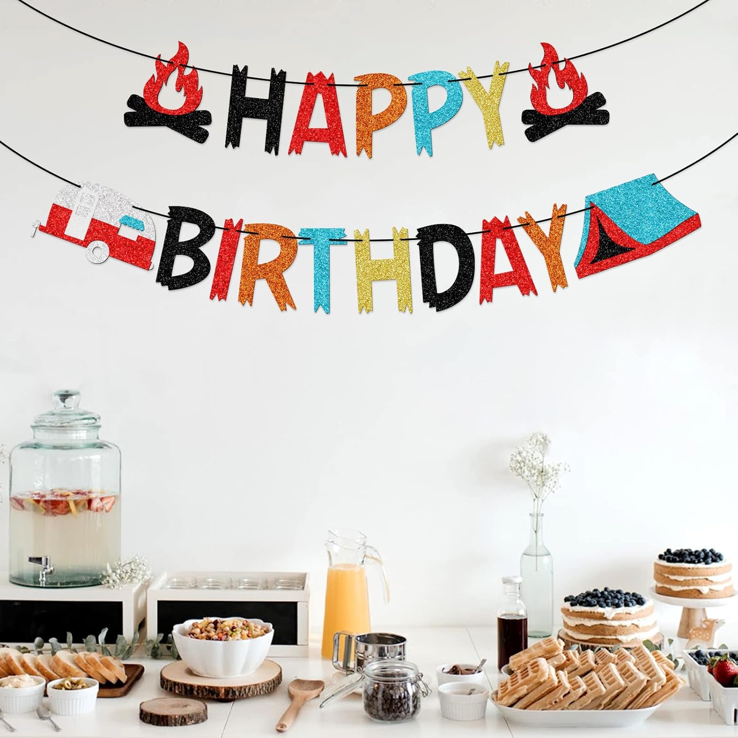 Cartel de feliz cumpleaños con purpurina, fiesta al aire libre, fiesta en el patio trasero, decoración de cumpleaños de campamento para niños y