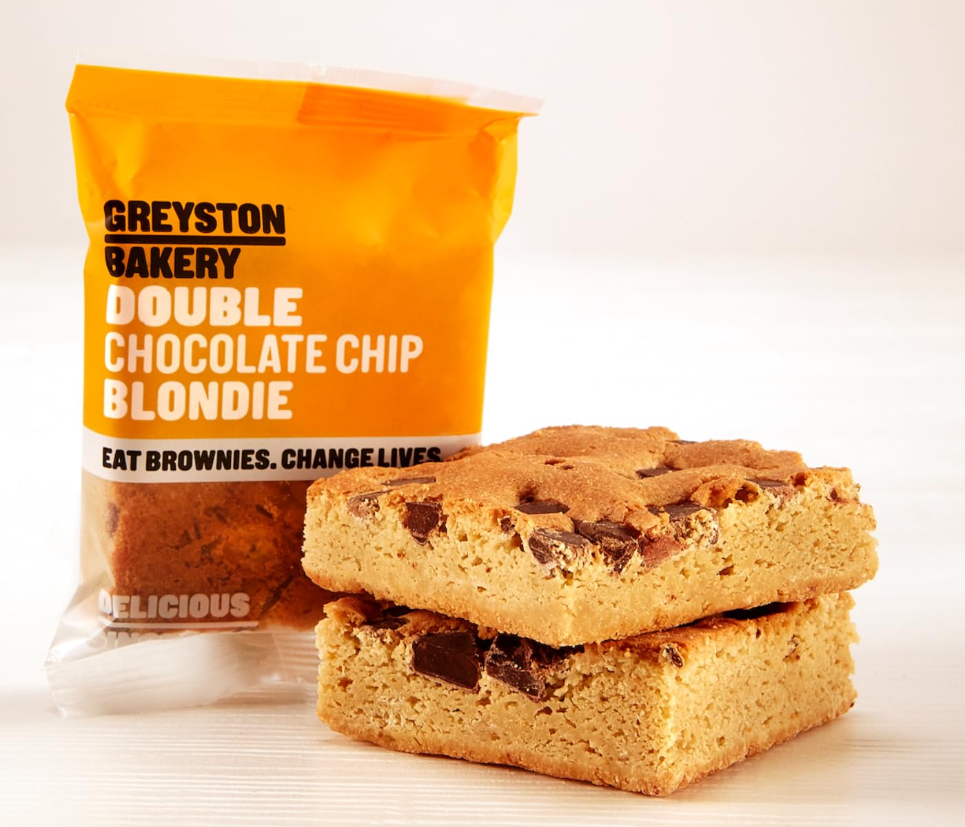 Greyston Bakery Brownie de chocolate dulce de azúcar y doble chispas de chocolate blondie-horneado fresco, 12 piezas, certificado Kosher y B