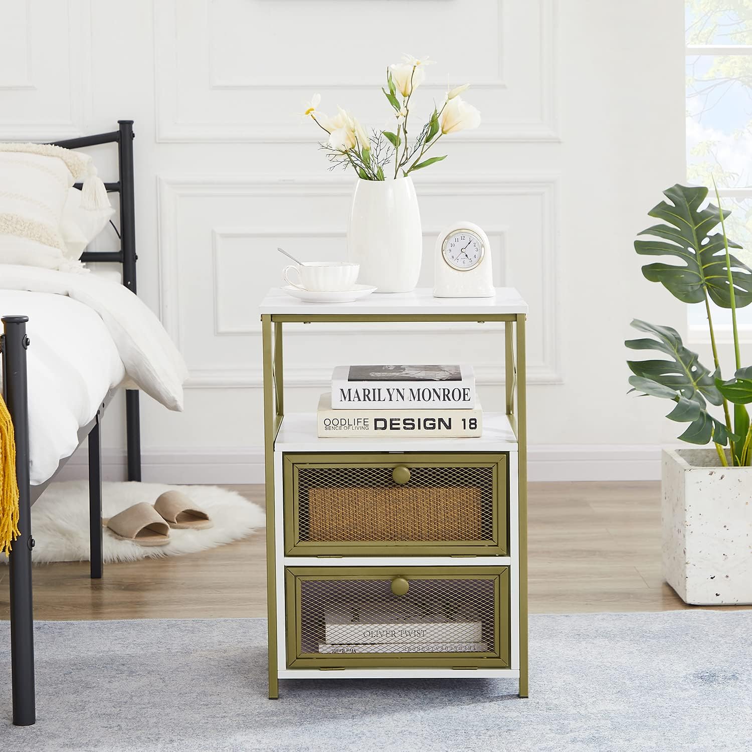 VECELO – Mesita de noche, mesa auxiliar con espacio de almacenamiento y puerta, mesita de noche modernas para sala de estar, dormitorio, marrón,