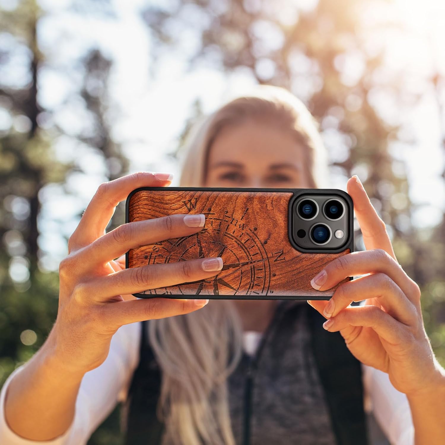 Carveit Funda magnética de madera para iPhone 15 Pro Max madera maciza y TPU suave negro a prueba de golpes, funda de madera única compatible con