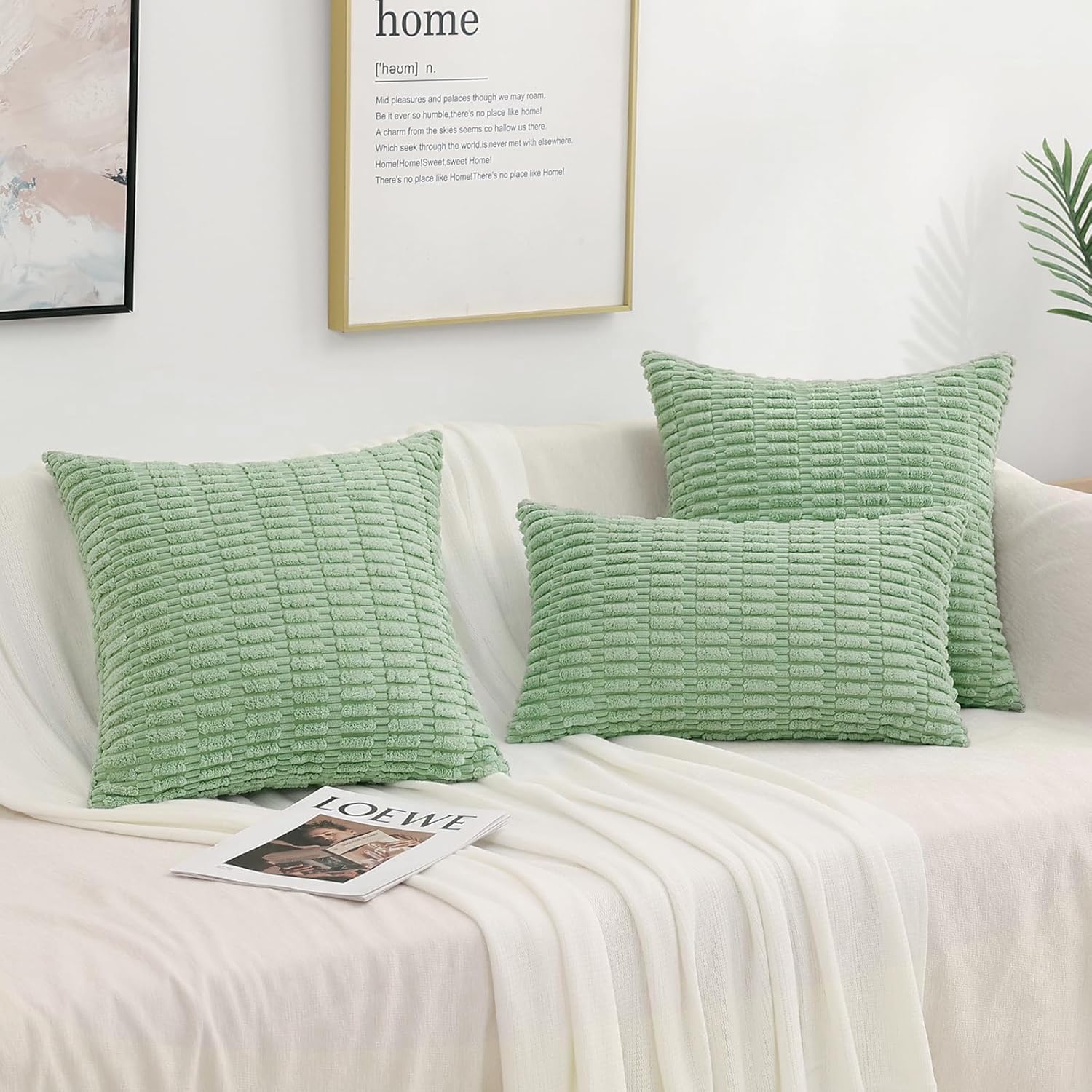 decorUhome Juego de 2 fundas de almohada decorativas de color verde salvia de 16 x 16 pulgadas, fundas de almohada cuadradas de pana suave a rayas