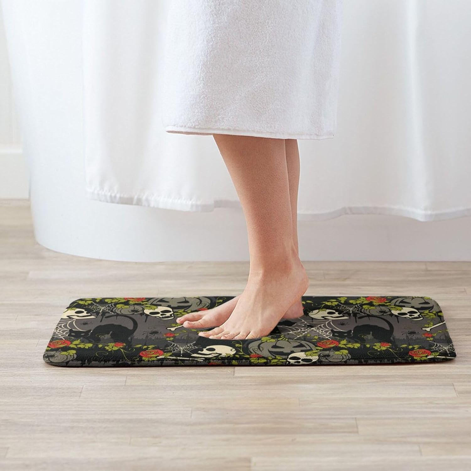 Gothic Halloween with Red Roses Scary Fashion Bathroom Rug Bath Mat Non-Slip Bath Rug Soft Floor Mats for Tub Sink Shower 19.5×31.5 Inch