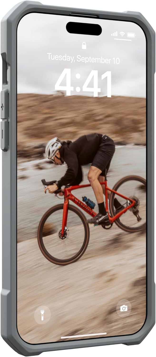 URBAN ARMOR GEAR UAG – Funda compatible con iPhone 15 Pro Max de 6.7 pulgadas, Essential Armor plateado con imán integrado compatible con carga