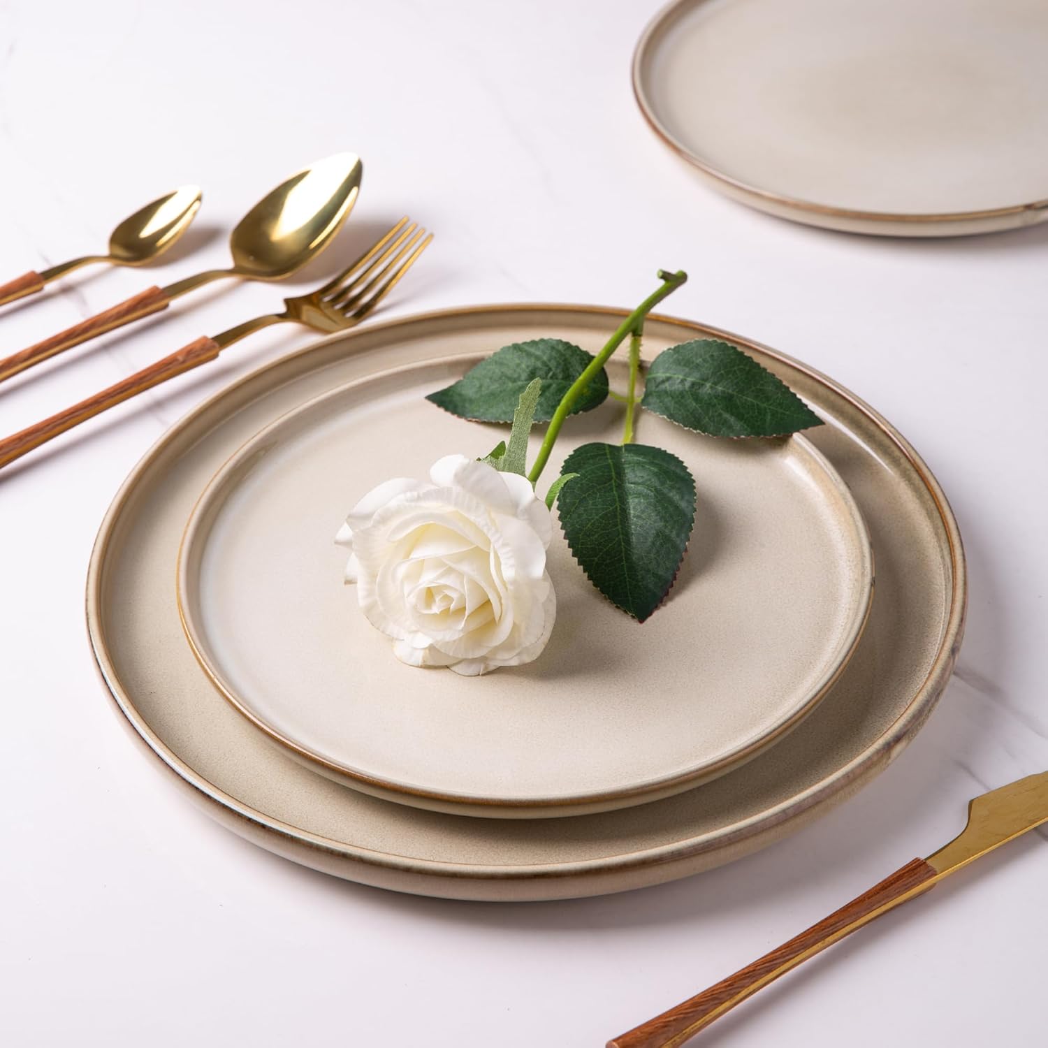 AmorArc Juego de 6 platos de cerámica de 8.5 pulgadas, juego de platos de cerámica esmaltada reactiva, postre, ensalada, aperitivo, platos pequeños,