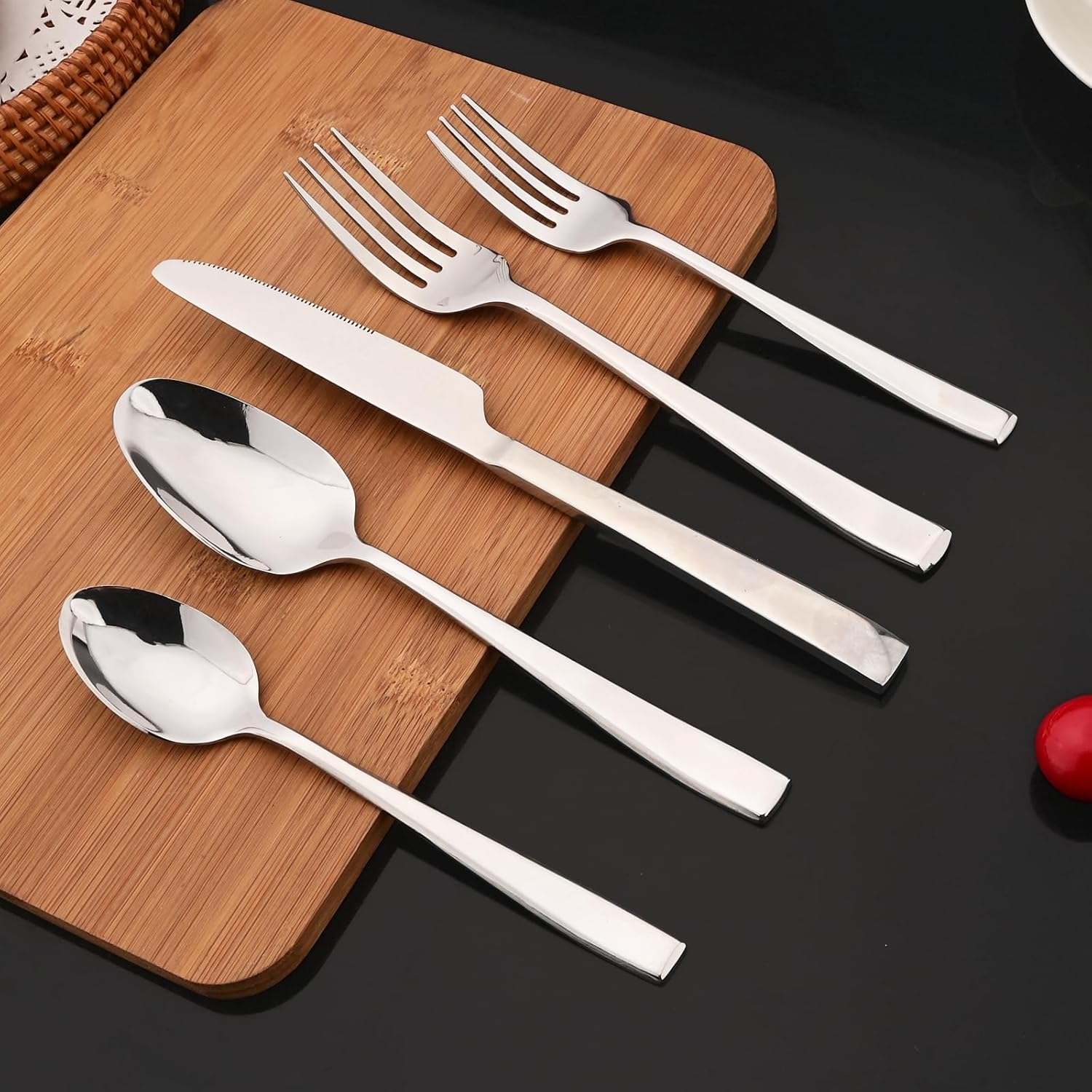 JASHII Juego de 4 cucharas de postre, 6.69 pulgadas de acero inoxidable plateado, cucharas para helado, pulido con espejo, mango cuadrado, cubiertos