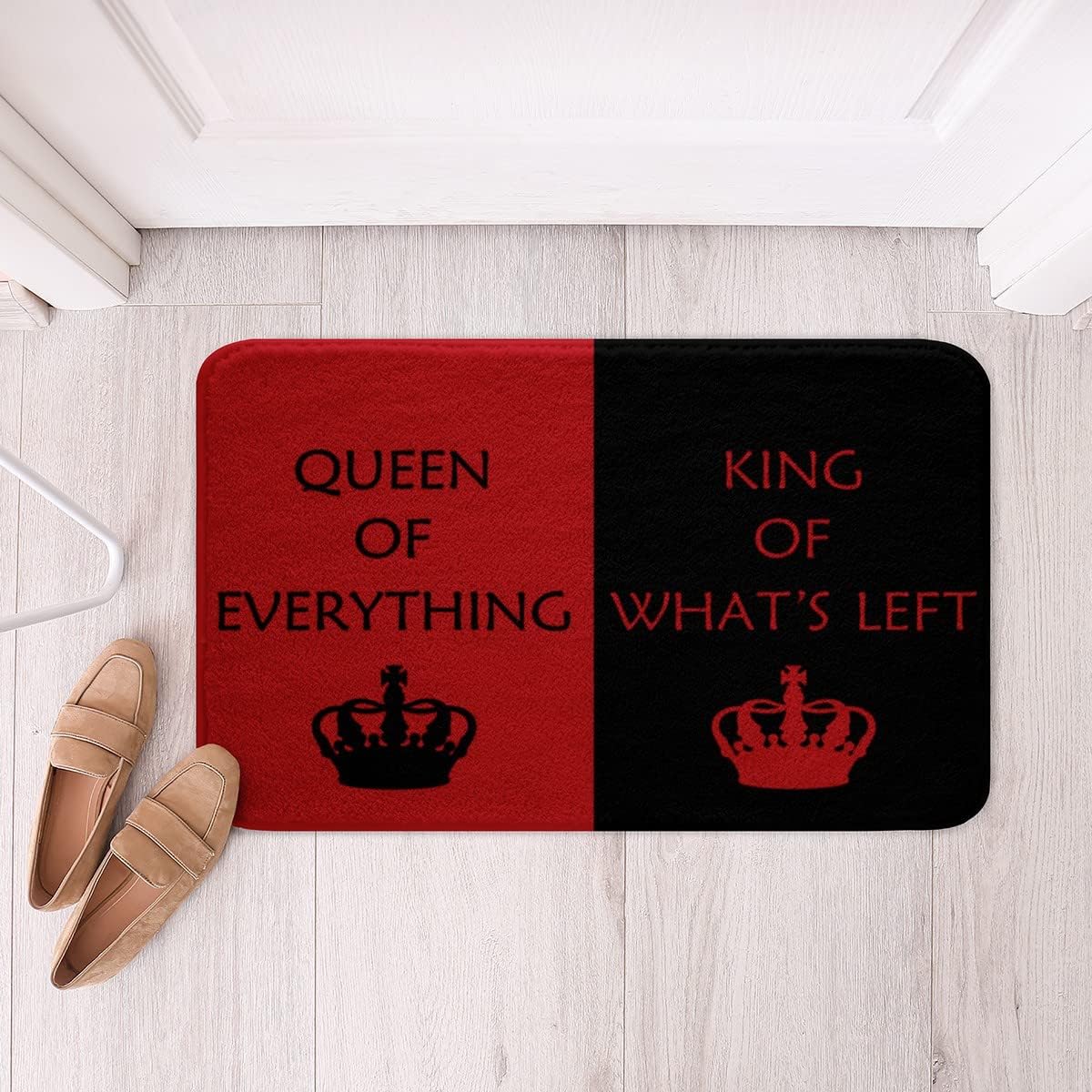 Erosebridal Alfombras de baño para parejas, color rojo y negro, 20 x 32 pulgadas, Queen of Everything King of What Left Bath Mat Regalos de boda