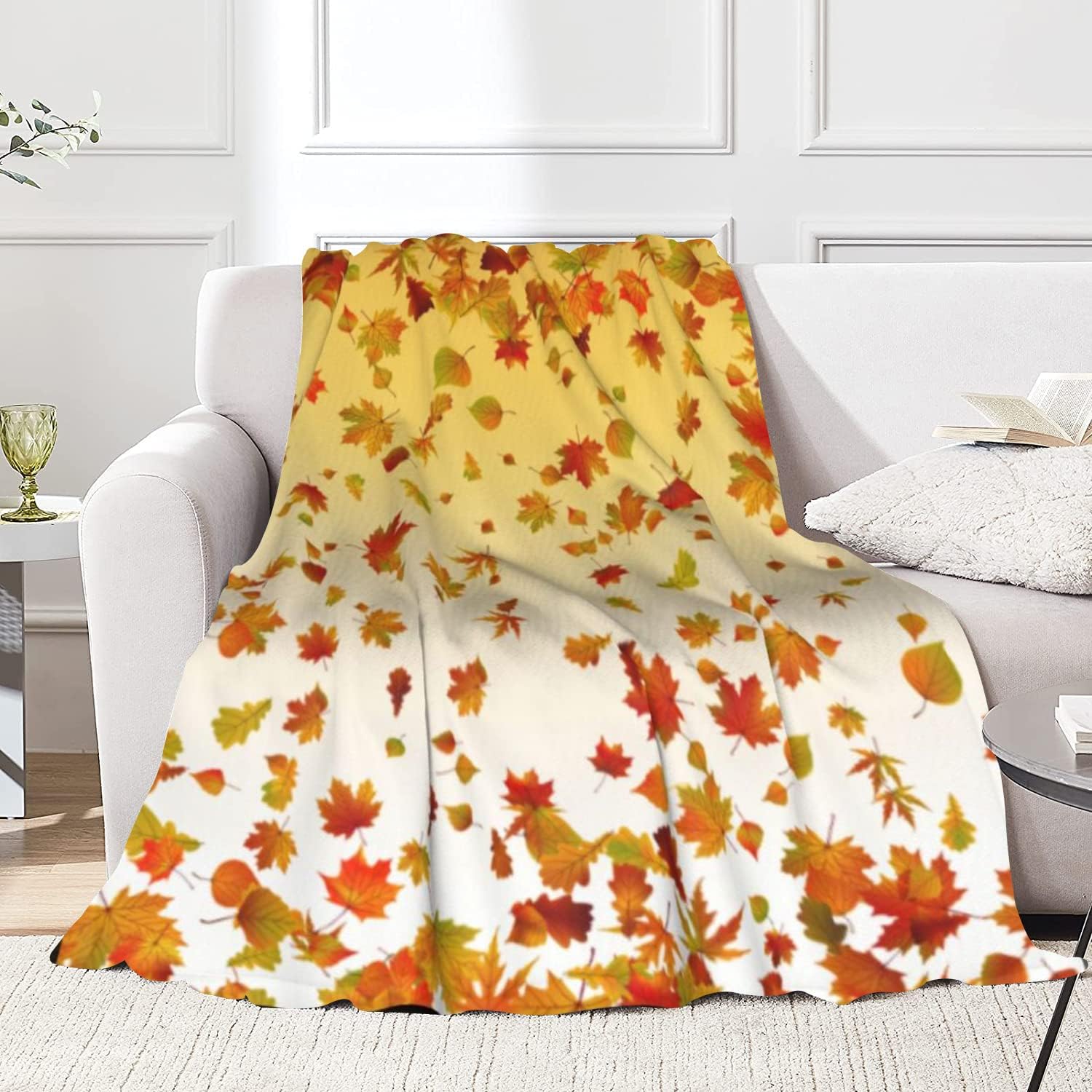 JOOCAR Manta de franela de hojas de otoño de 50 x 60 pulgadas, manta cálida de felpa acogedora y suave con hojas de otoño rojas y amarillas para