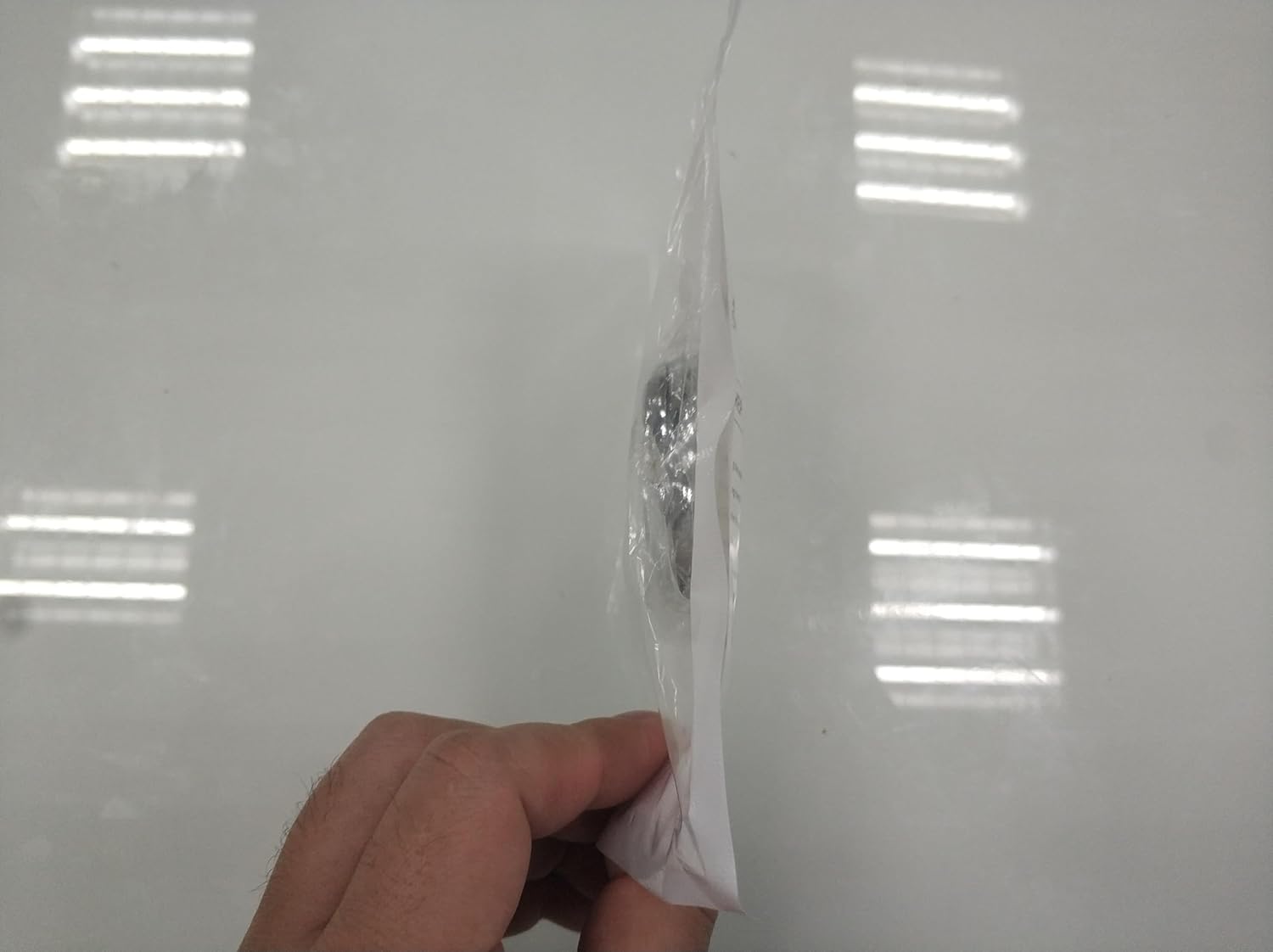 Sibba Pastillero portátil de 3 compartimentos para medicina, pastillero multifuncional a prueba de humedad para bolso y bolsillo, bonita caja