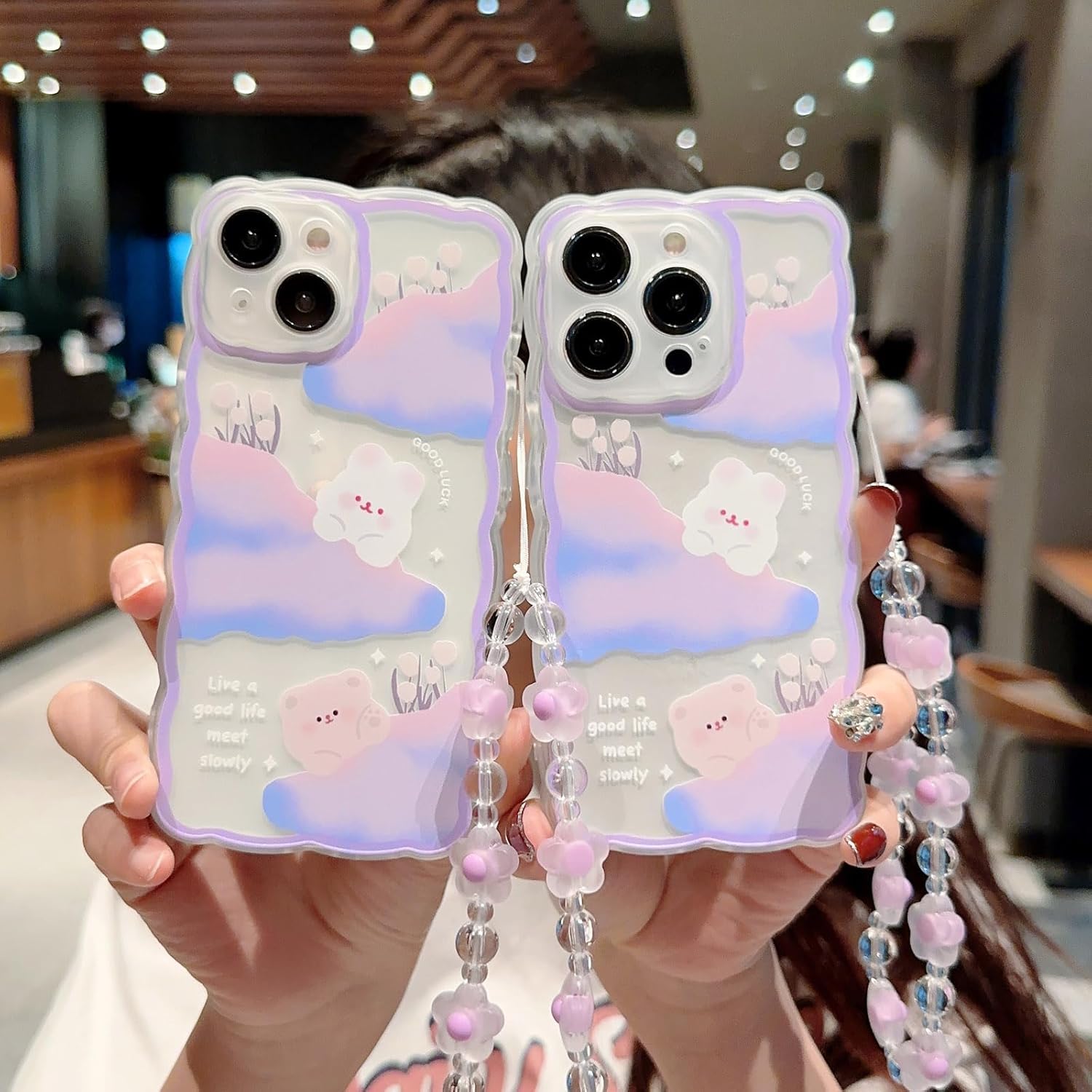 Funda compatible con iPhone 15, diseño de conejito de oso con diseño de cadena para mujeres y niñas, funda delgada y suave de TPU transparente para