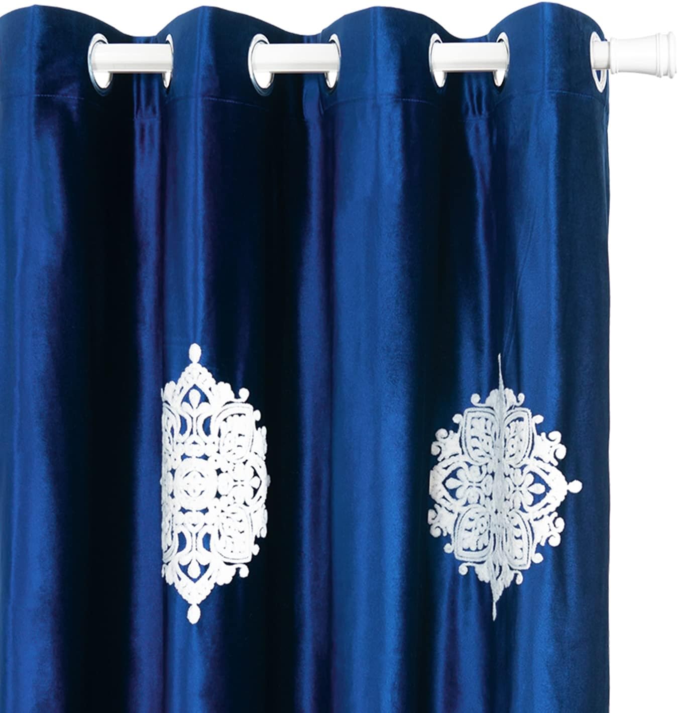 VOGOL Cortinas opacas con ojales y flores blancas bordadas de franela suave para sala de estar, 2 paneles, reducción de ruido