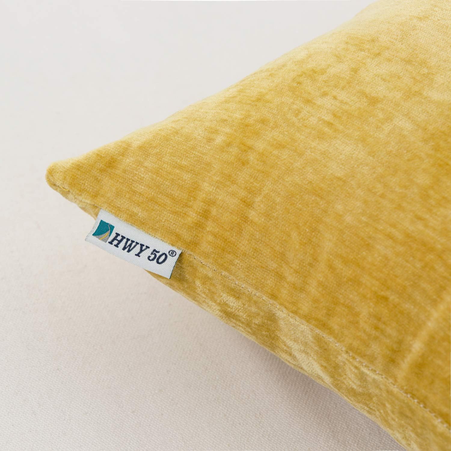 HWY 50 fundas de almohada decorativas de terciopelo sólido para sofá, sala de estar., Amarillo, 20×20 pulgadas