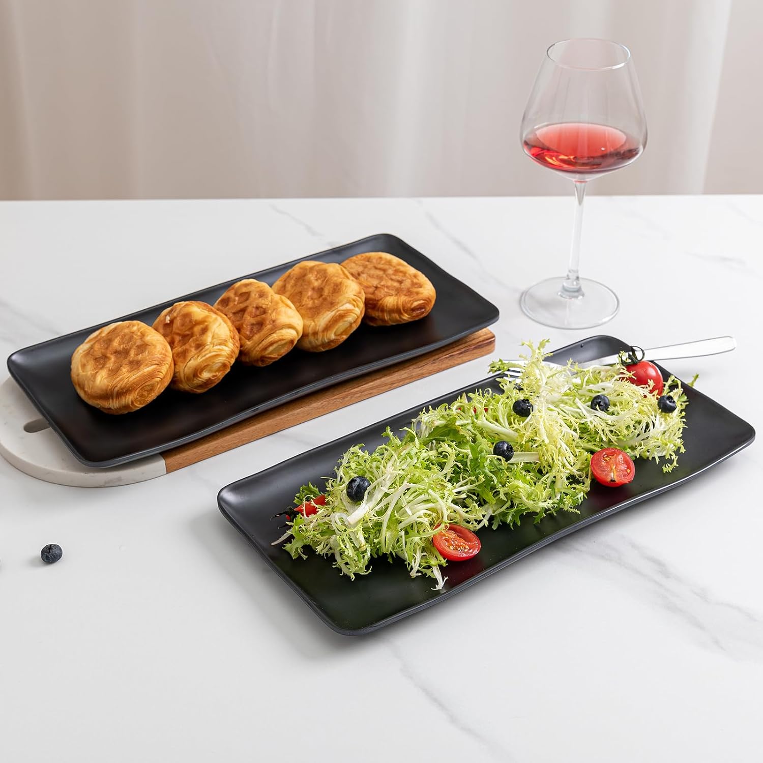 ZAROCRUS Juego de platos y bandejas rectangulares de melamina, juego de 4.14 x 7 pulgadas, platos de fiesta color negro mate para servir alimentos,