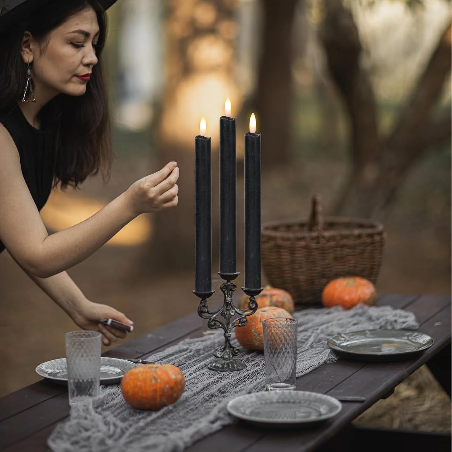 GenSwin Velas cónicas negras sin llama parpadeantes con control remoto de 10 teclas, funciona con pilas, velas LED cálidas con mecha 3D para