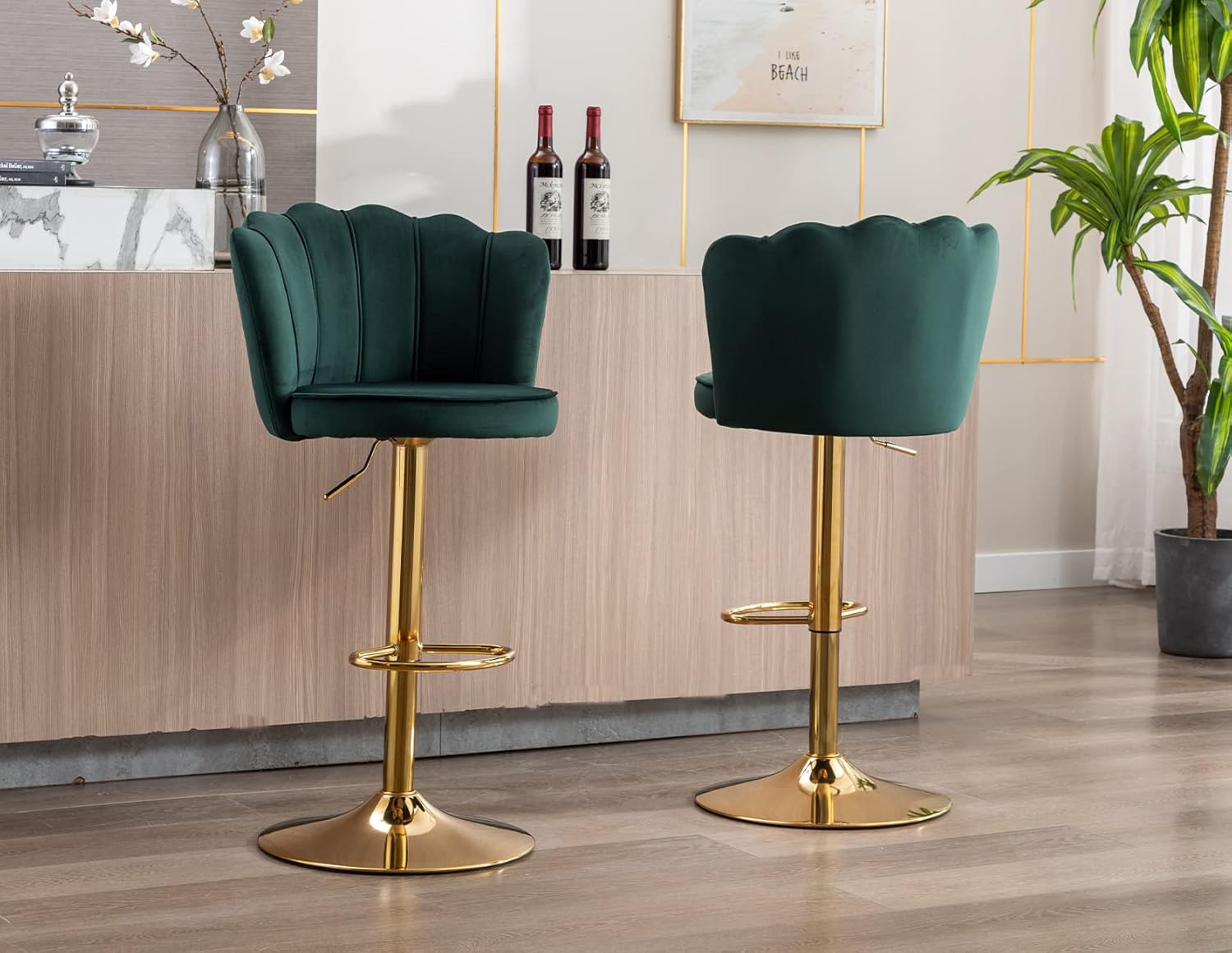 Kmax Taburetes de bar de terciopelo giratorios de altura ajustable con base dorada, reposapiés de cabeza de clavos, respaldo de pétalos para isla de