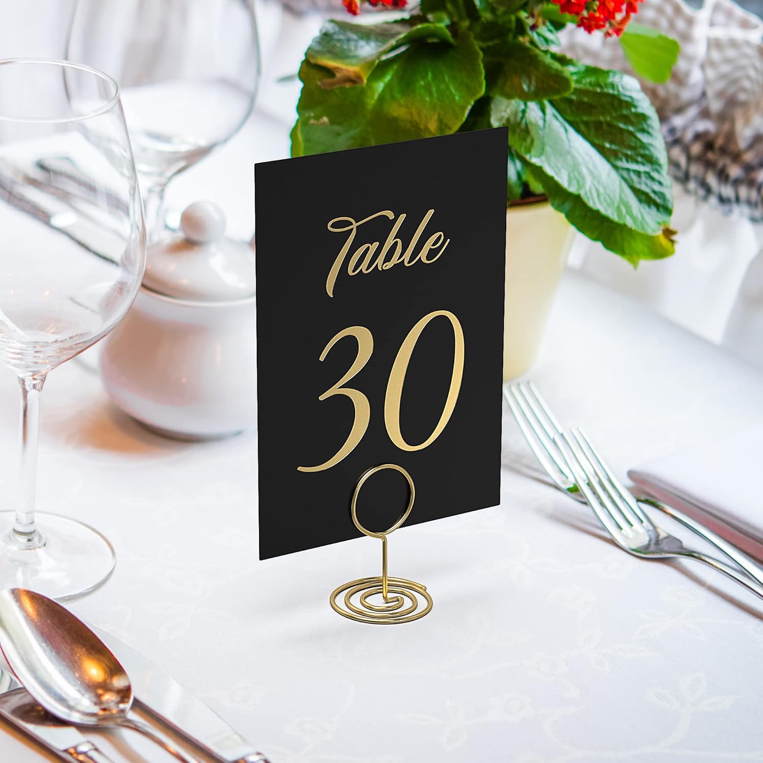 Números de mesa negros y dorados del 1 al 30 para recepción de boda, tarjetas de 4 x 6 con cabeza de lámina dorada y mesa de regalo, elegantes