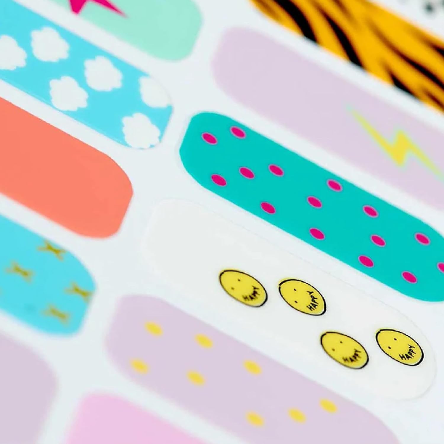 Ciaté London – Hojas de trucos para uñas en feria divertida, hoja de arte de uñas, calcomanías de manicura fáciles de aplicar, sin tiempo de secado,
