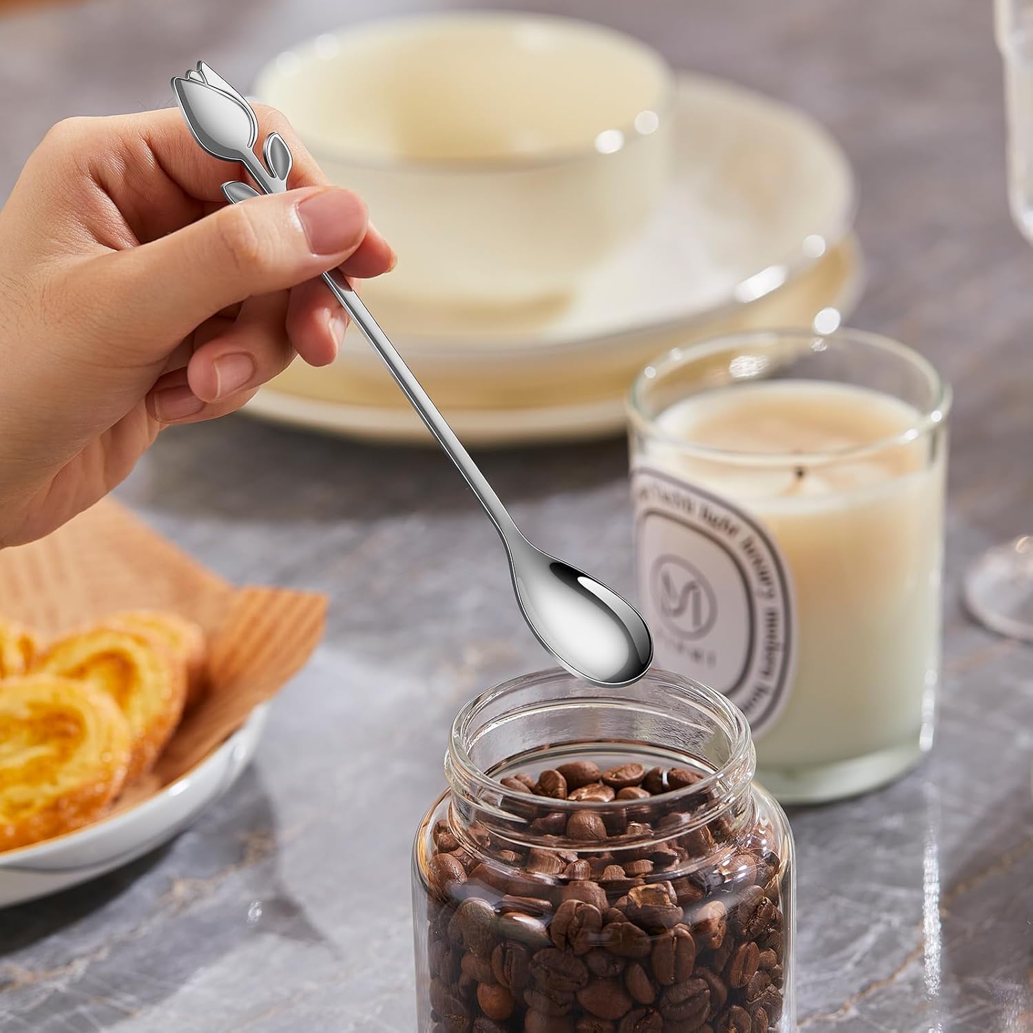 Juego de cucharas de café pequeñas plateadas con mango de tulipánrosa de 6 pulgadas, 12 piezas, acero inoxidable