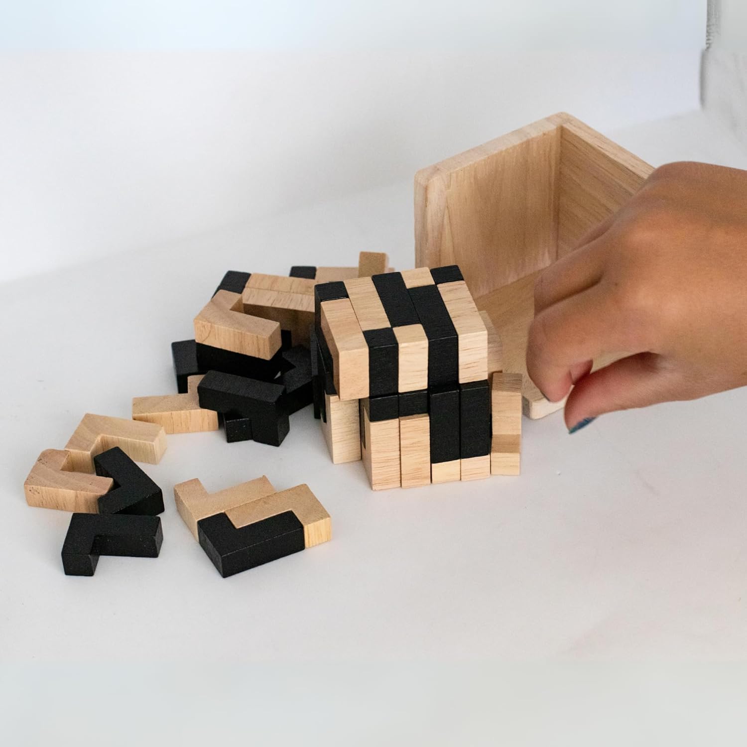 Cubo de rompecabezas de madera para el cerebro accesorios de oficina geniales para escritorio, rompecabezas de bloques y rompecabezas de cubo para